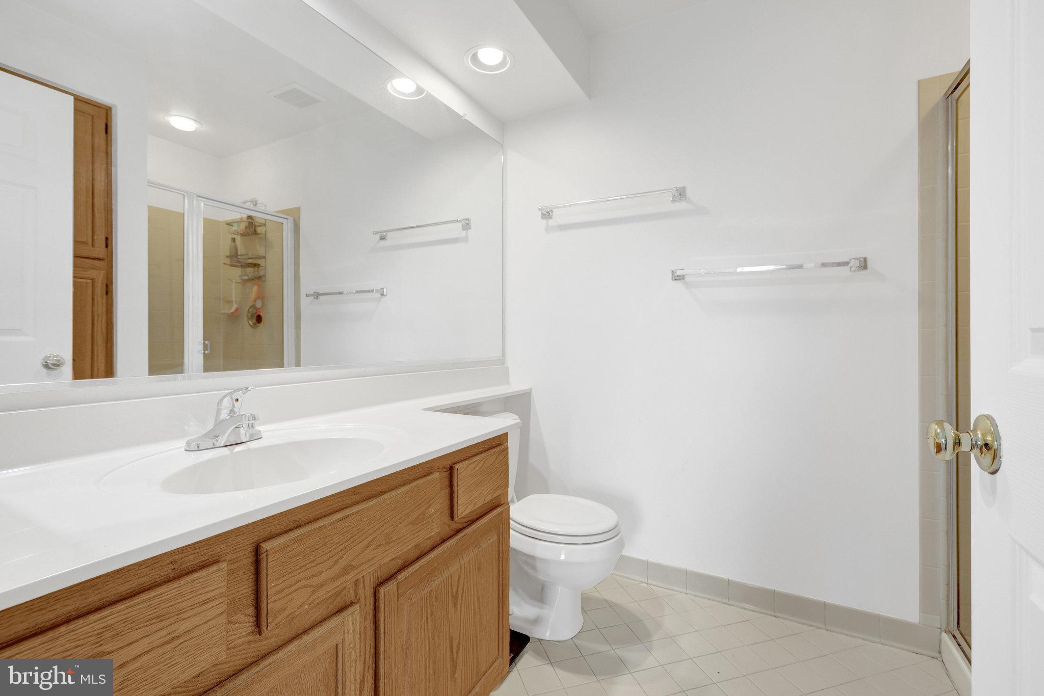 ASHBURN VILLAGE - Residential