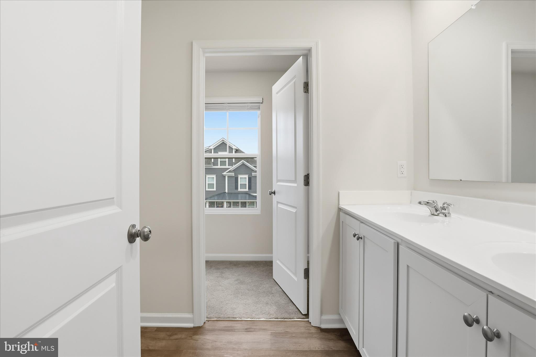 LADYSMITH VILLAGE - Residential