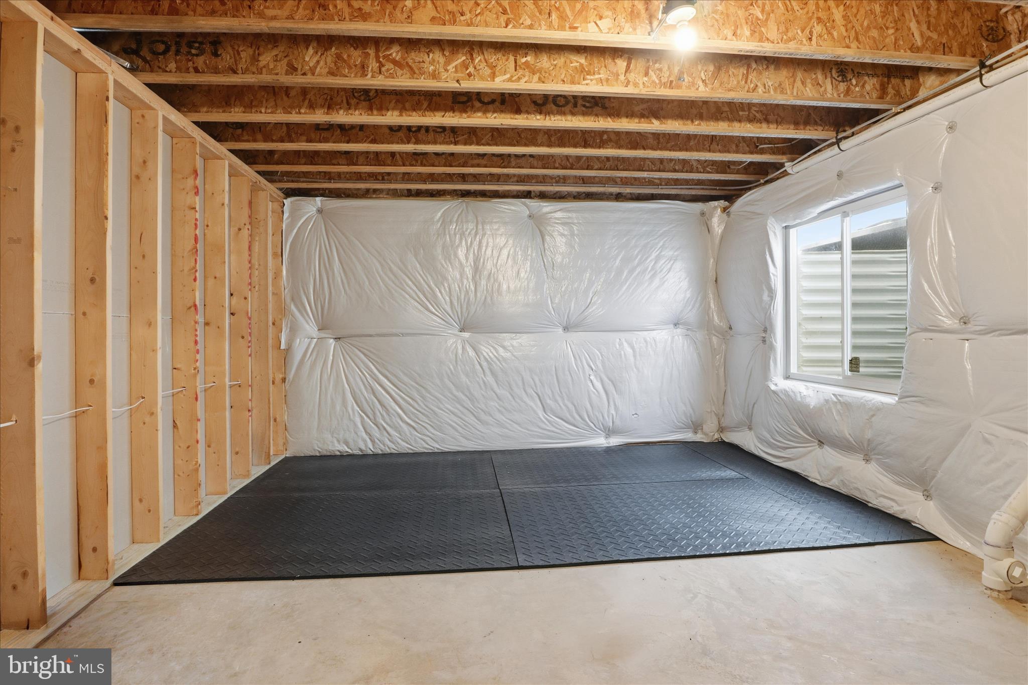 LADYSMITH VILLAGE - Residential