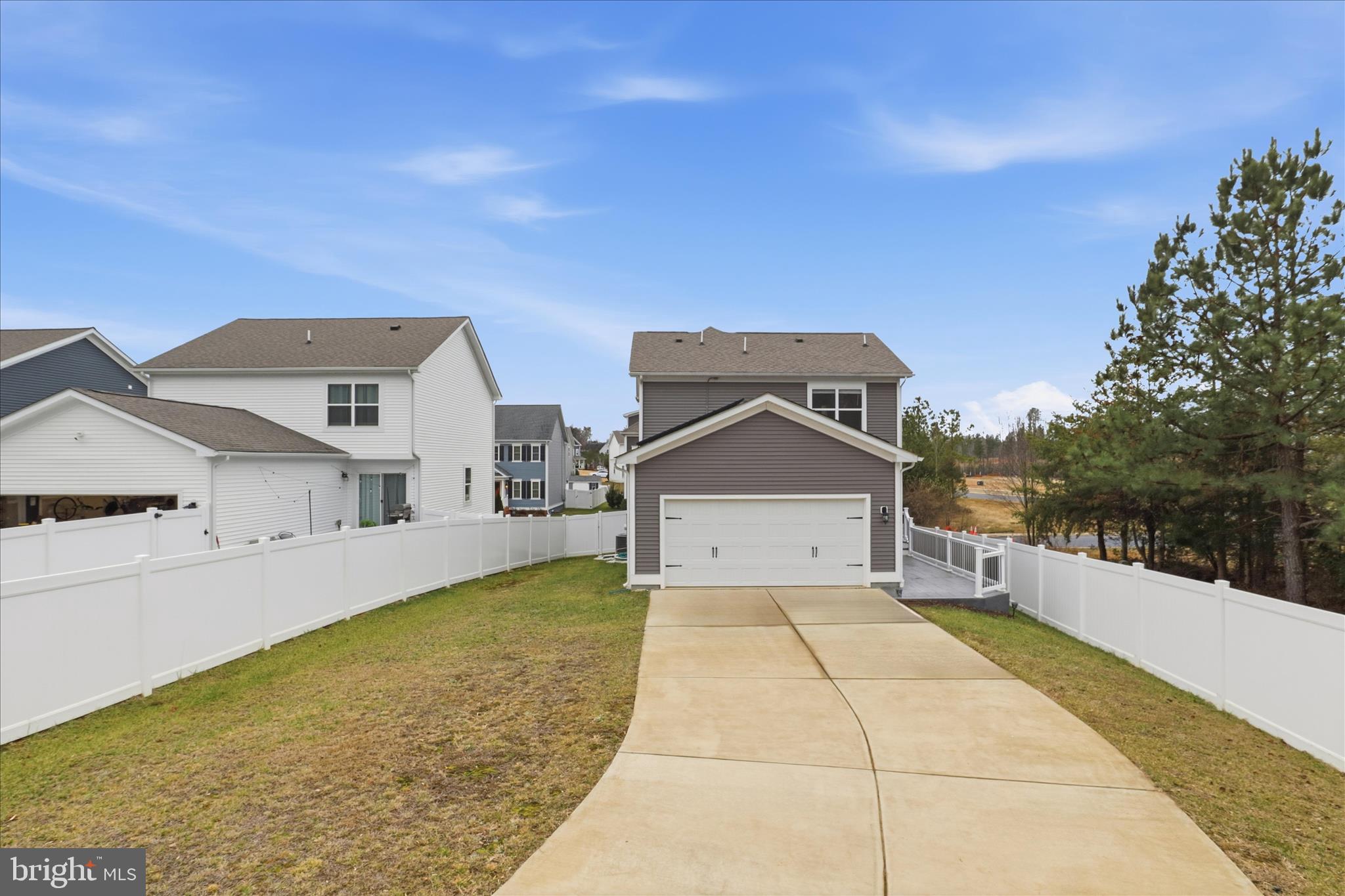 LADYSMITH VILLAGE - Residential