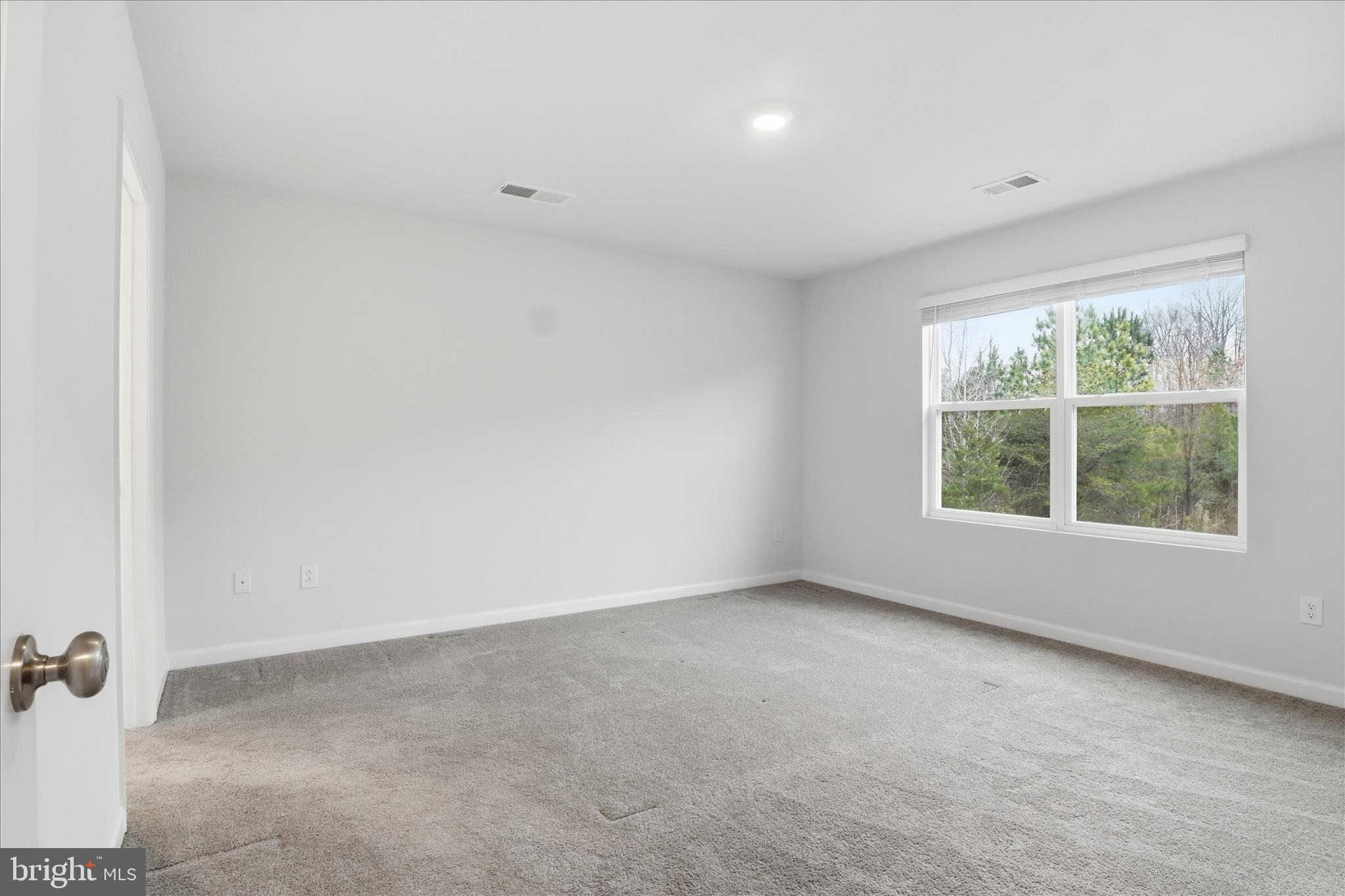 LADYSMITH VILLAGE - Residential