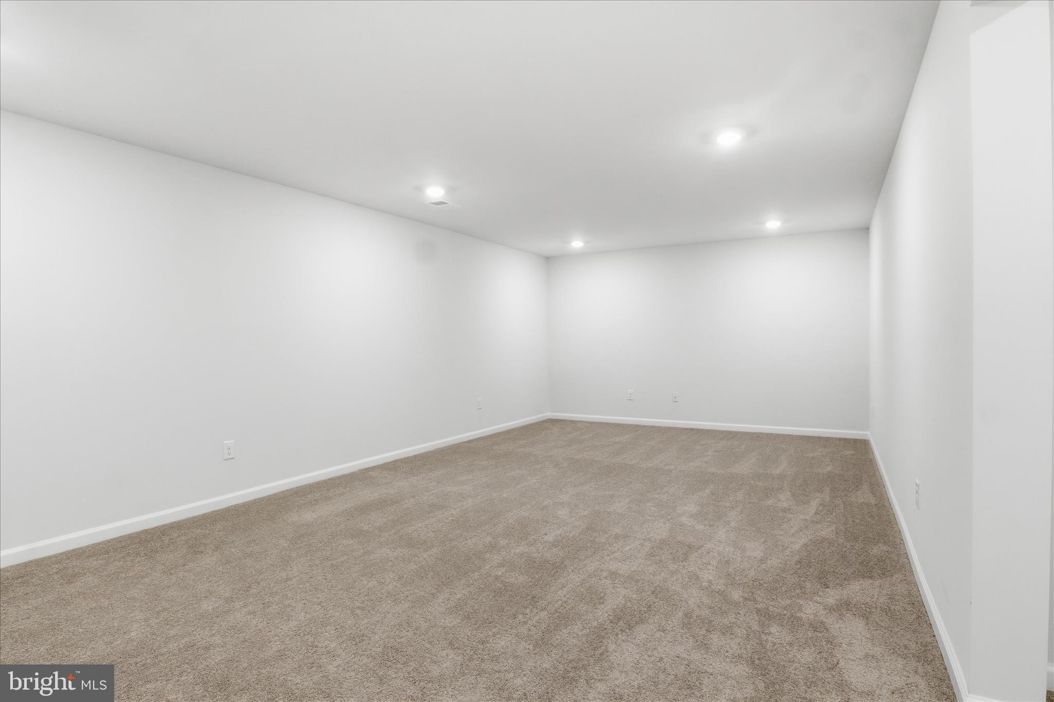 LADYSMITH VILLAGE - Residential