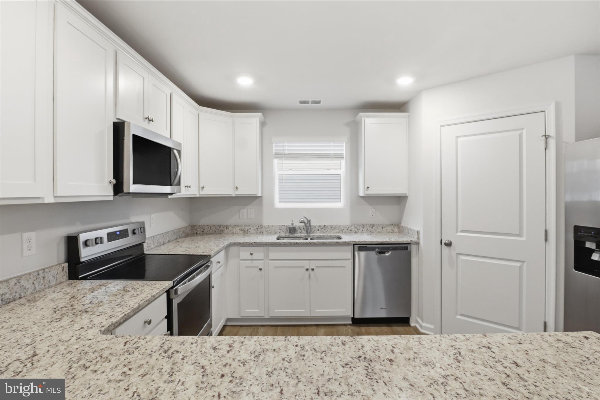 LADYSMITH VILLAGE - Residential