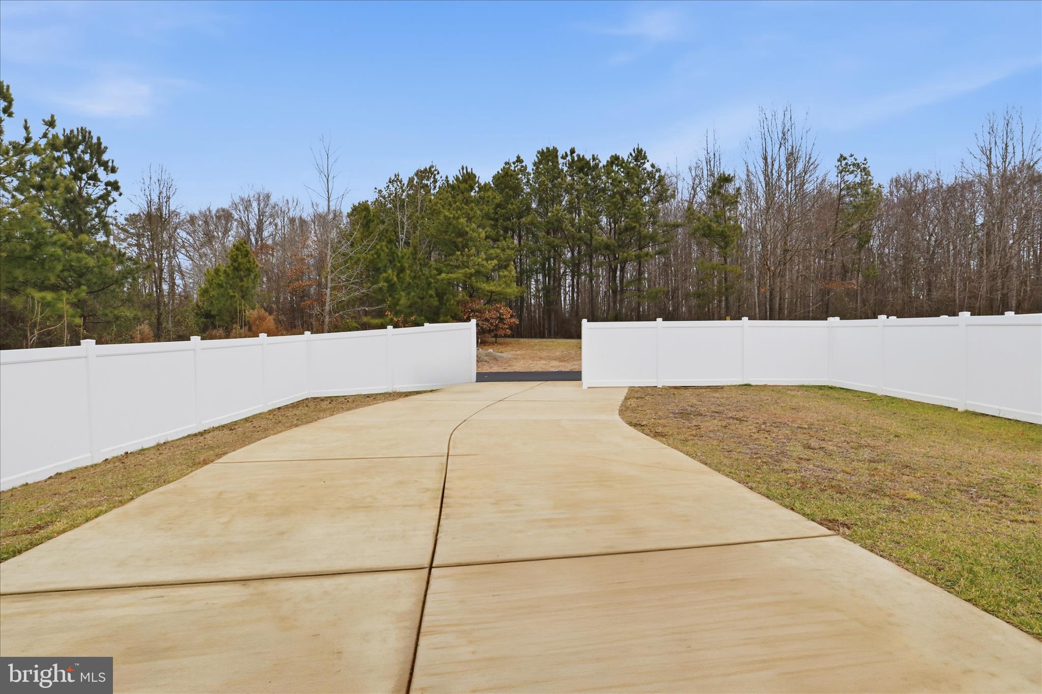 LADYSMITH VILLAGE - Residential