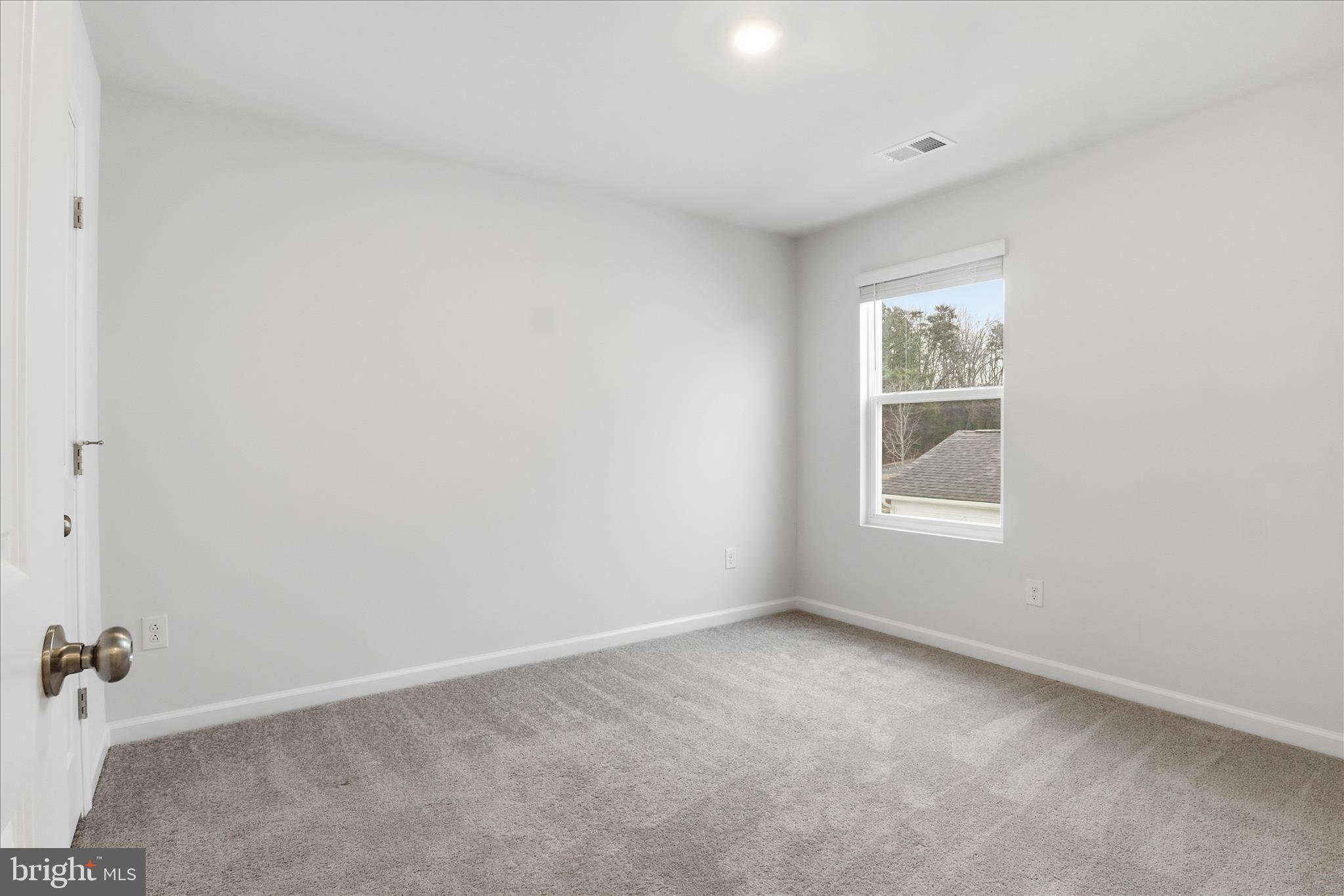 LADYSMITH VILLAGE - Residential