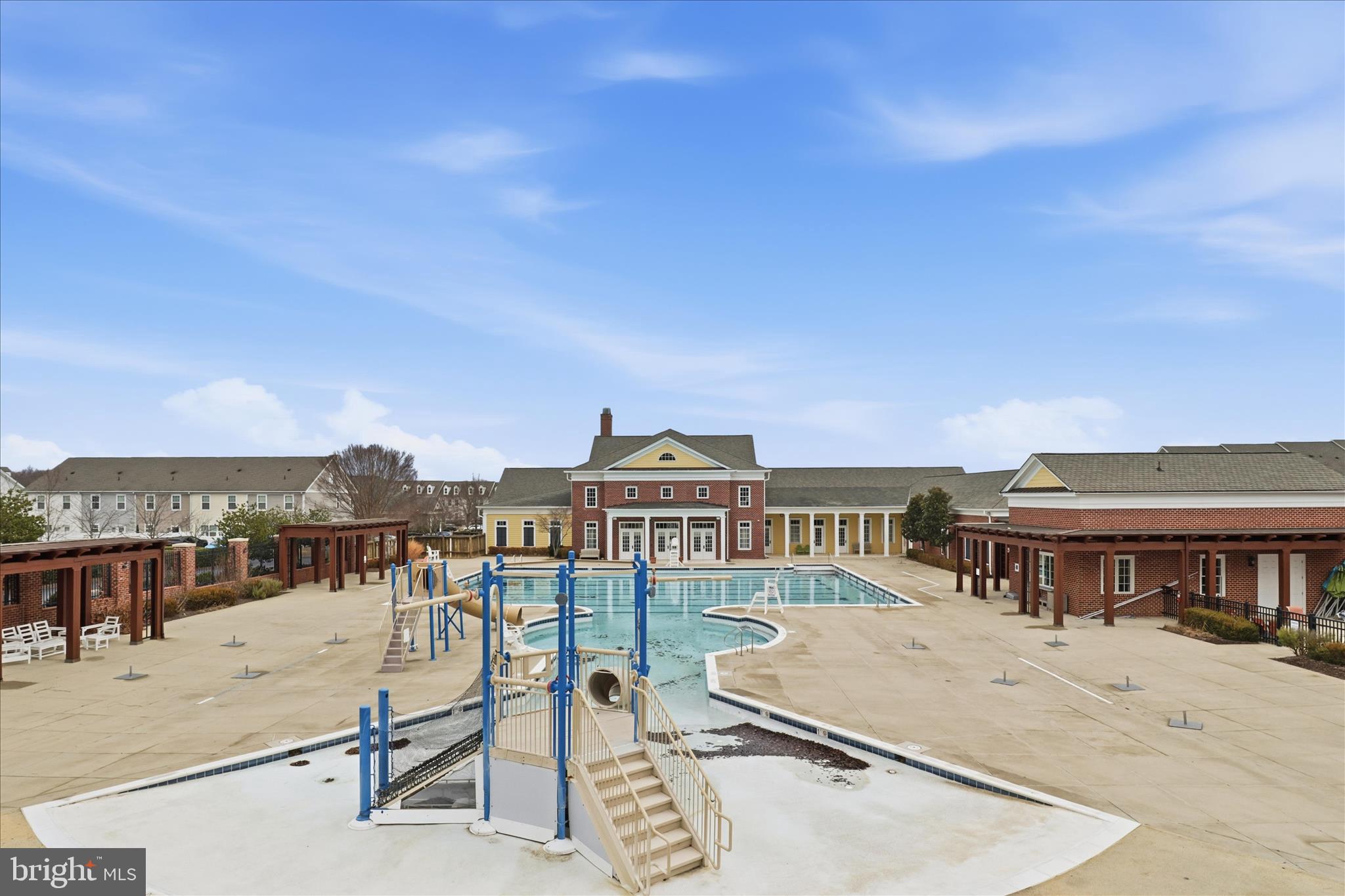 LADYSMITH VILLAGE - Residential