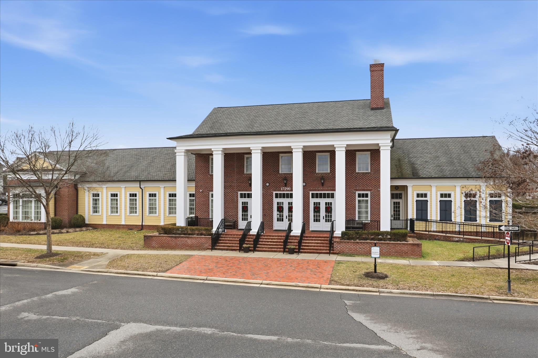 LADYSMITH VILLAGE - Residential