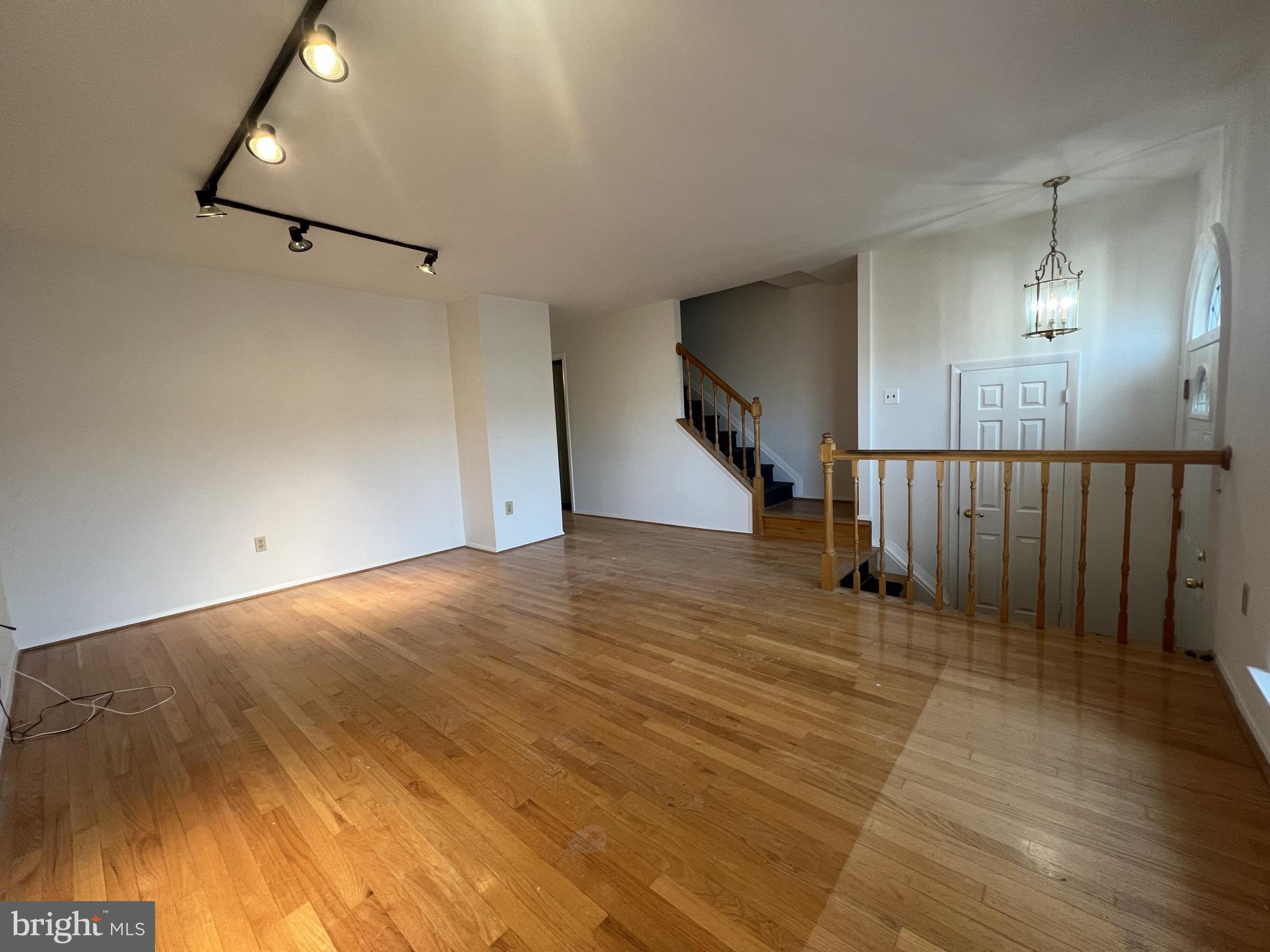 SAGAMORE VILLAGE - Residential Lease