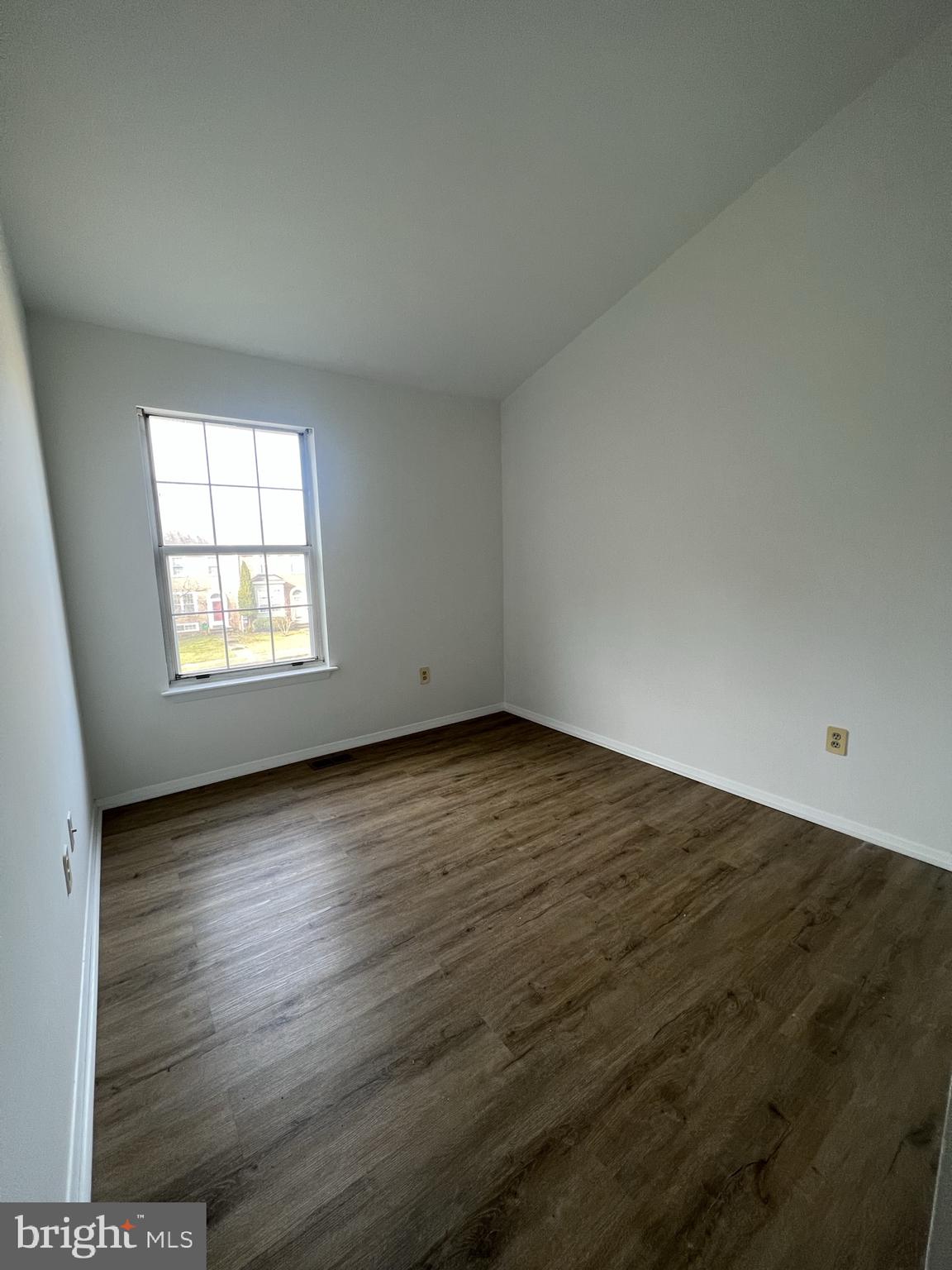 SAGAMORE VILLAGE - Residential Lease