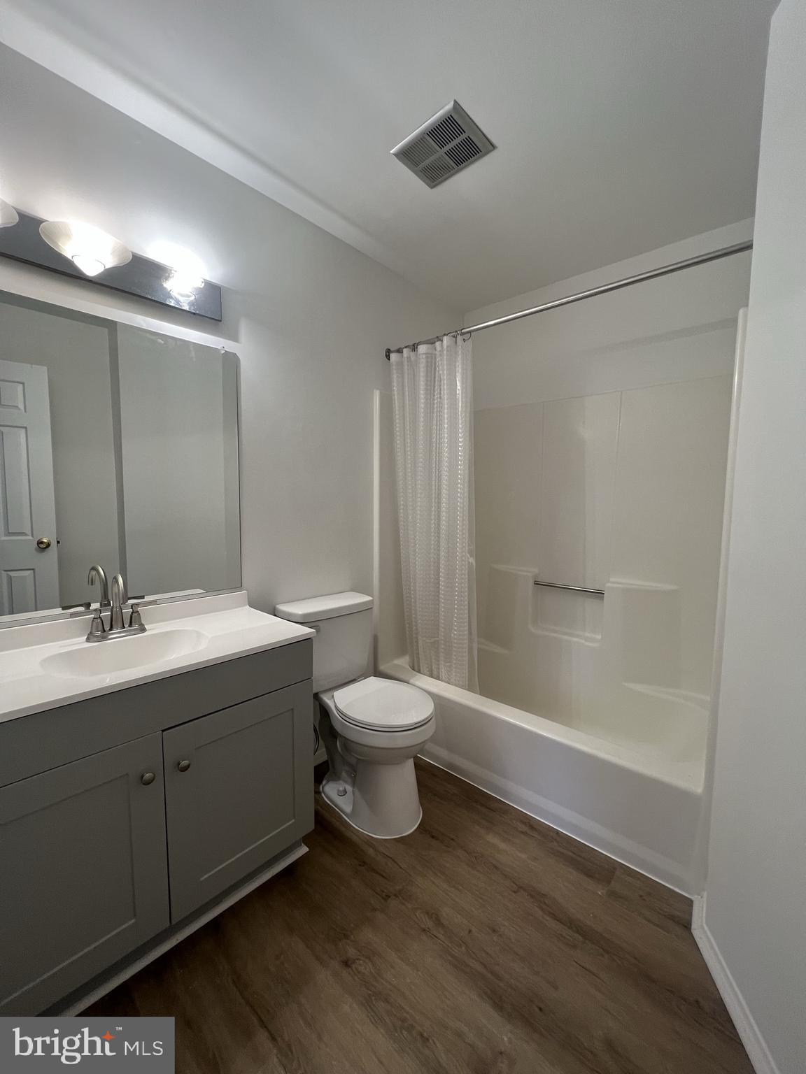 SAGAMORE VILLAGE - Residential Lease