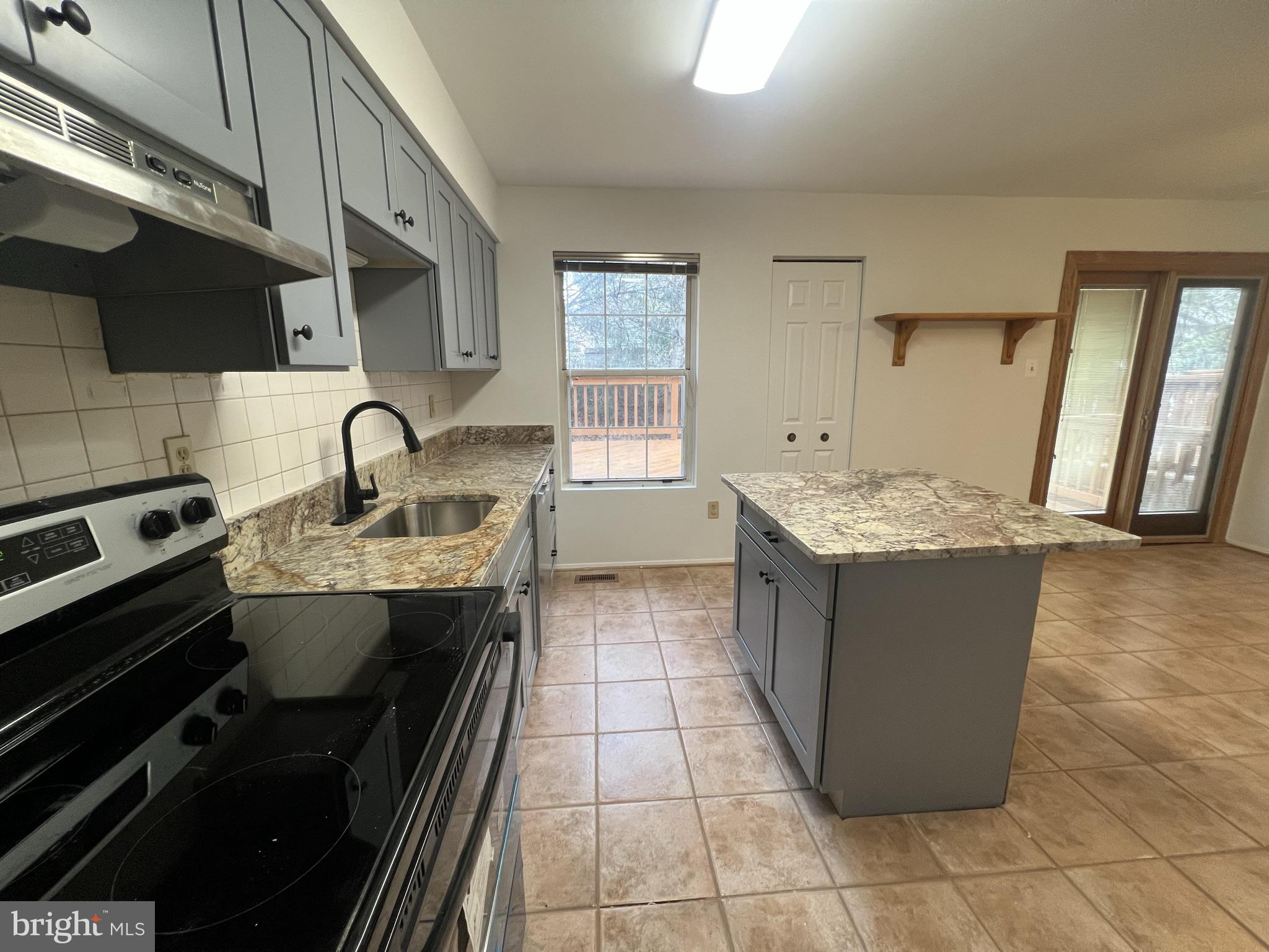 SAGAMORE VILLAGE - Residential Lease