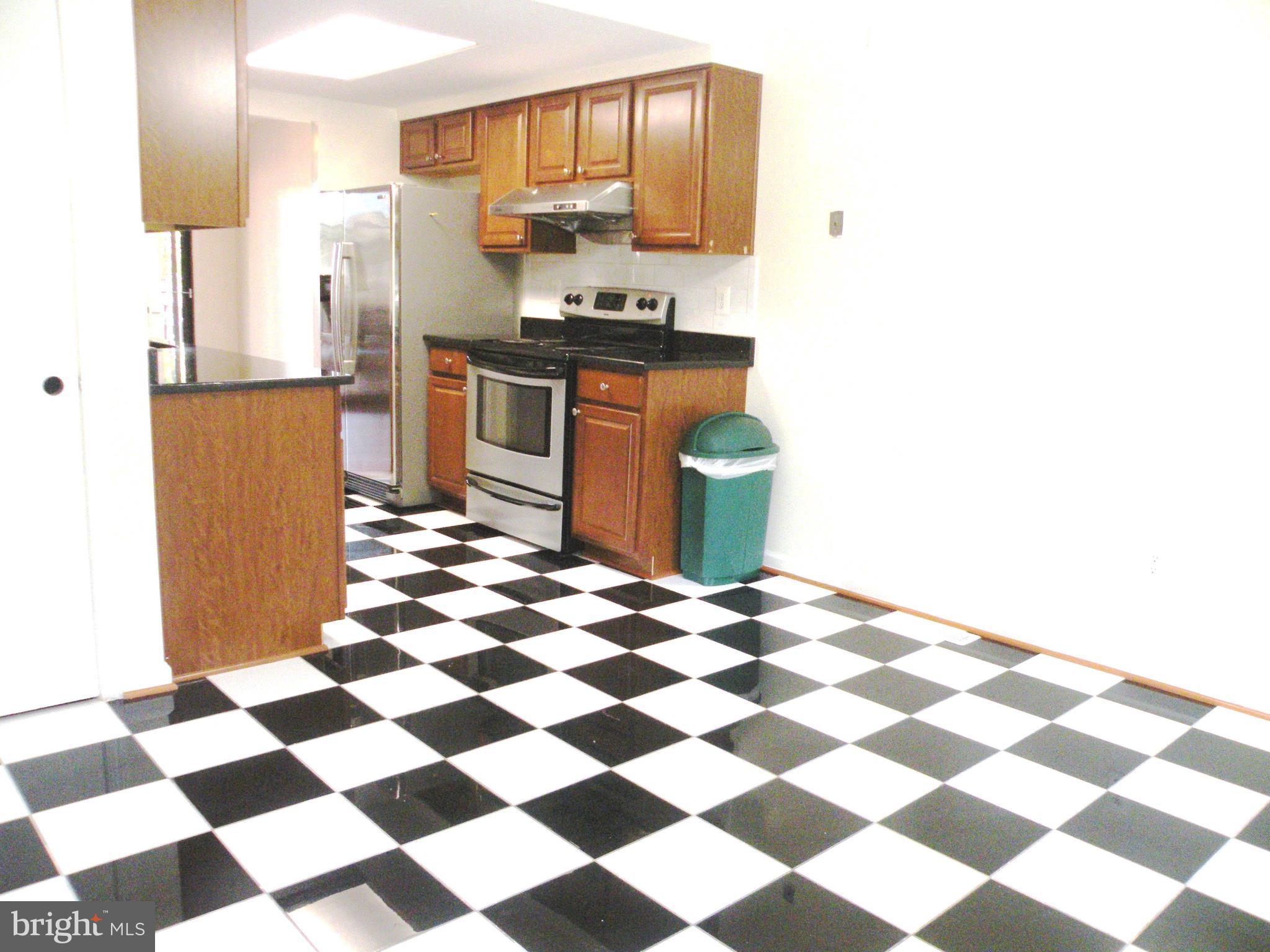 LAFAYETTE PARK WEST - Residential Lease