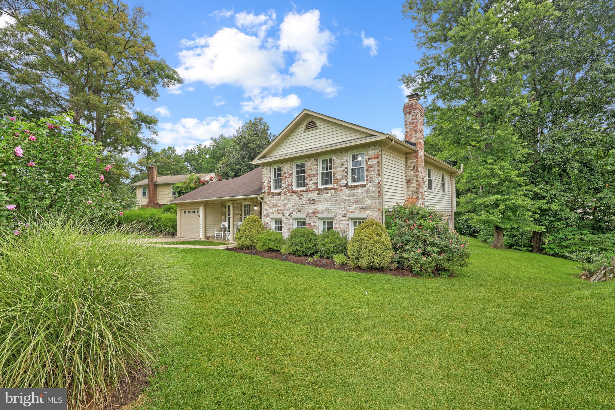 12203 OAKWOOD DRIVE
