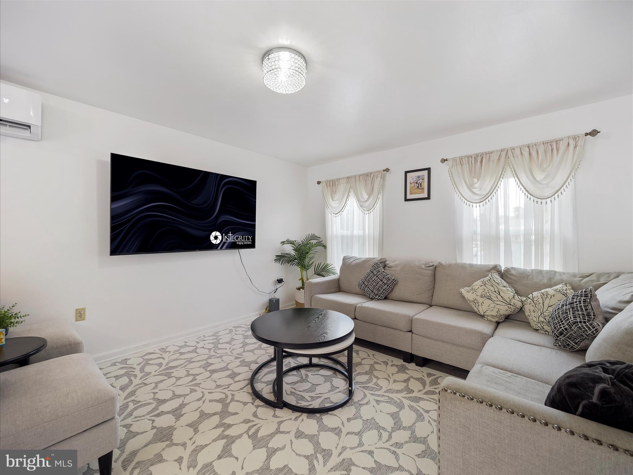 BRIGHTON MANOR - Residential