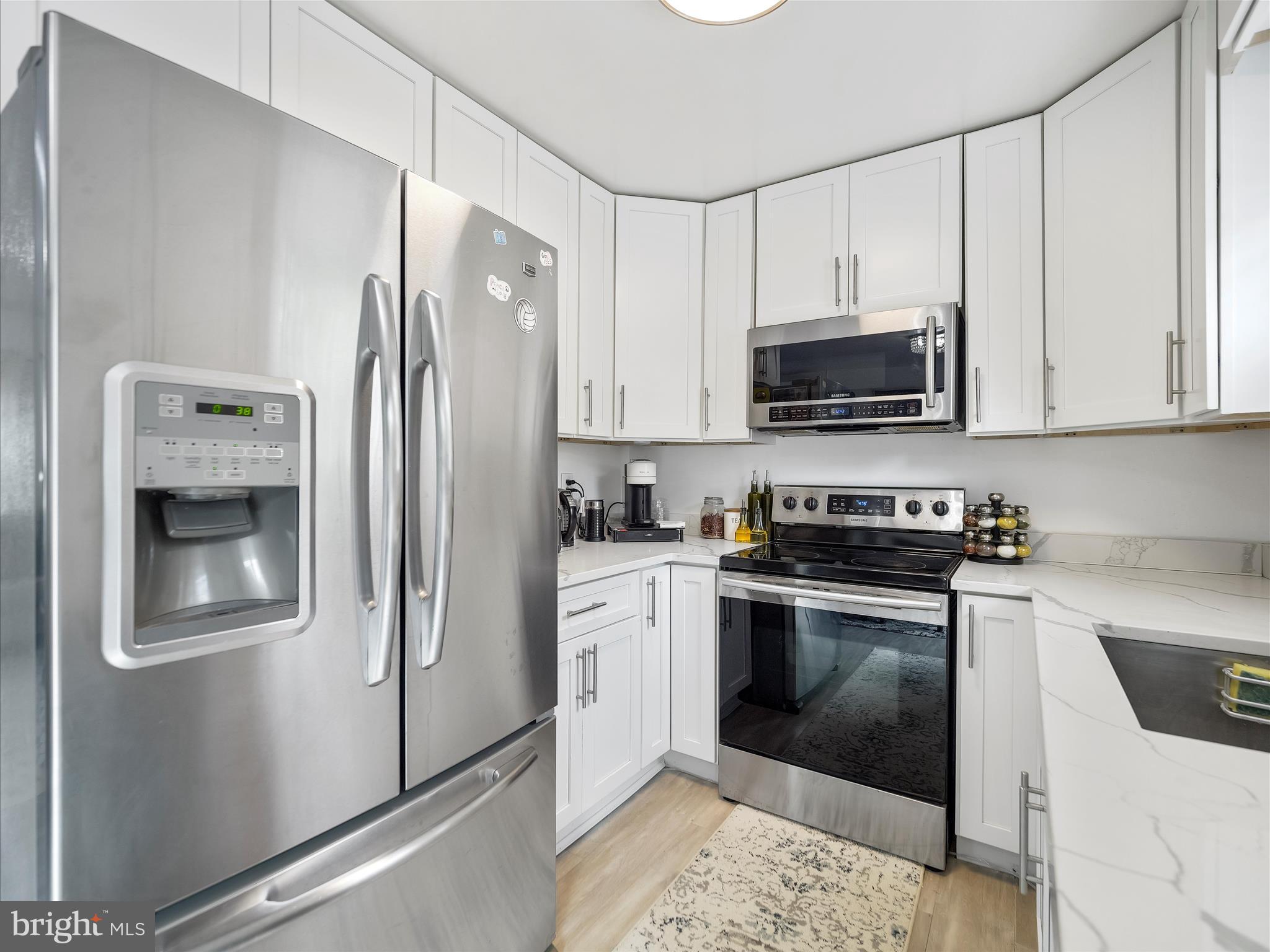 BRIGHTON MANOR - Residential