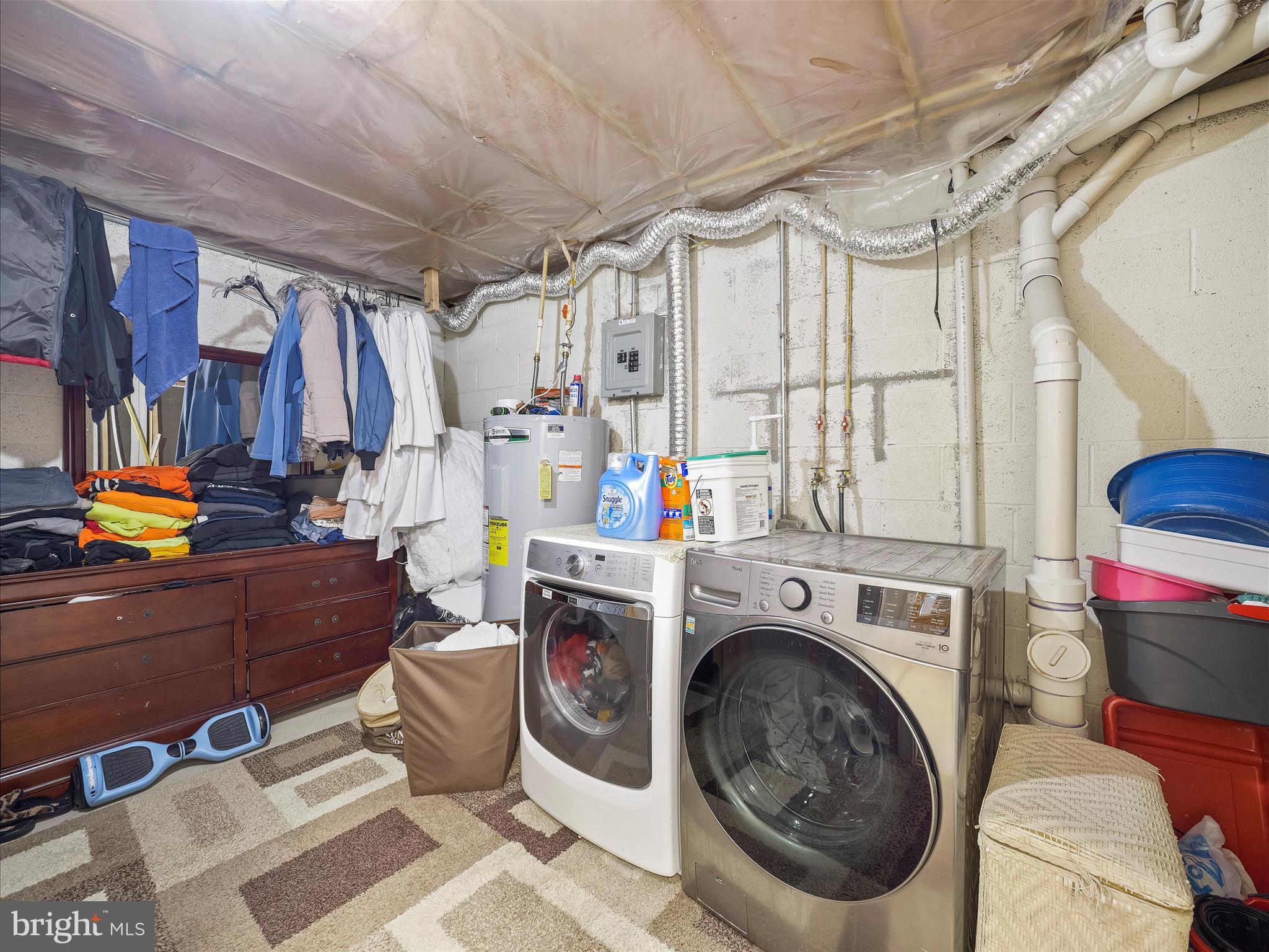 BRIGHTON MANOR - Residential