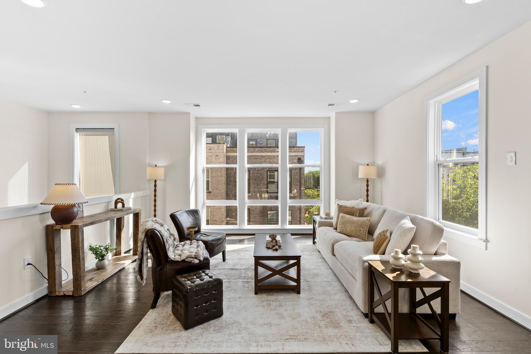 METROPARK AT ARROWBROOK - Residential