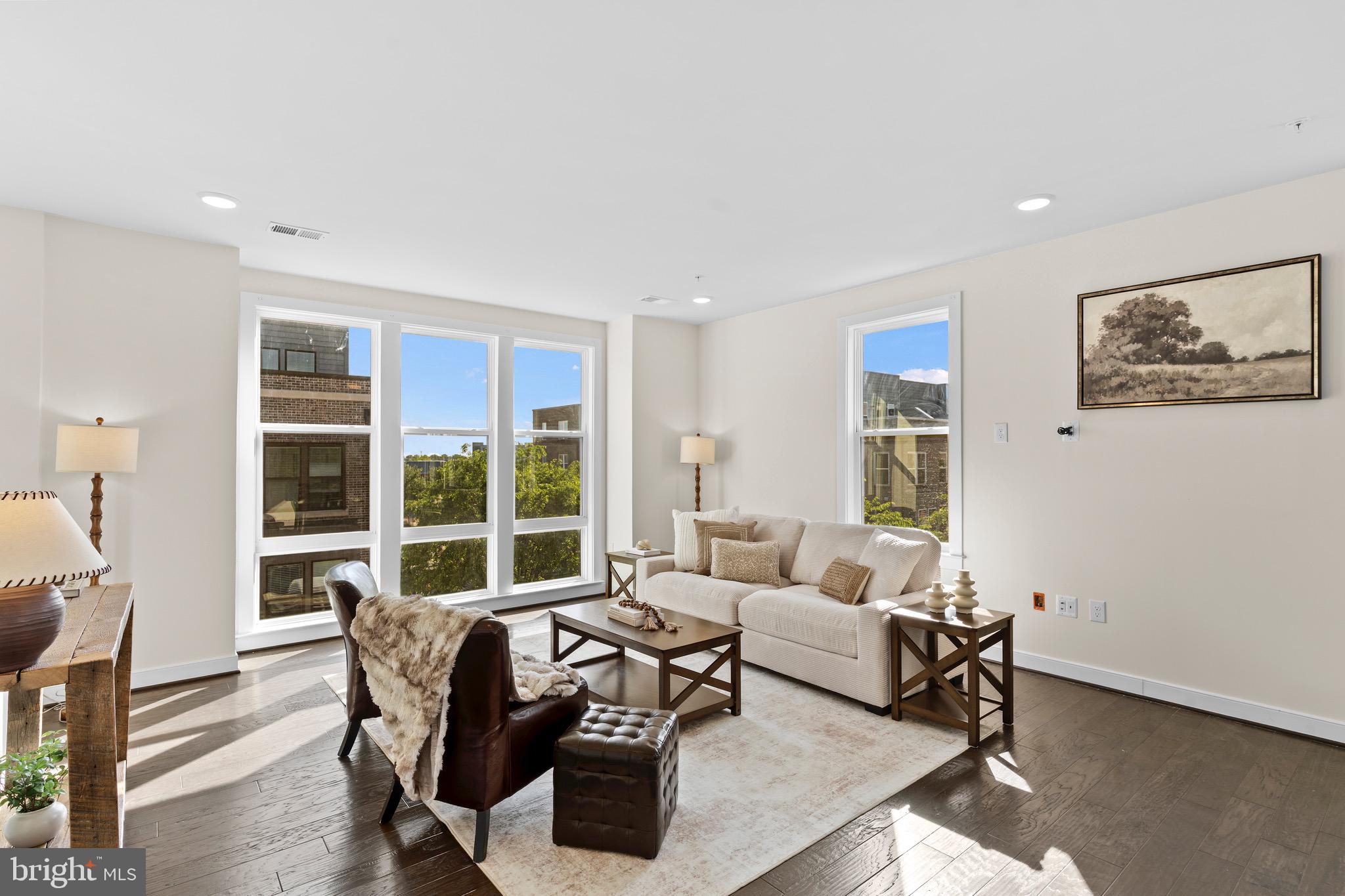 METROPARK AT ARROWBROOK - Residential