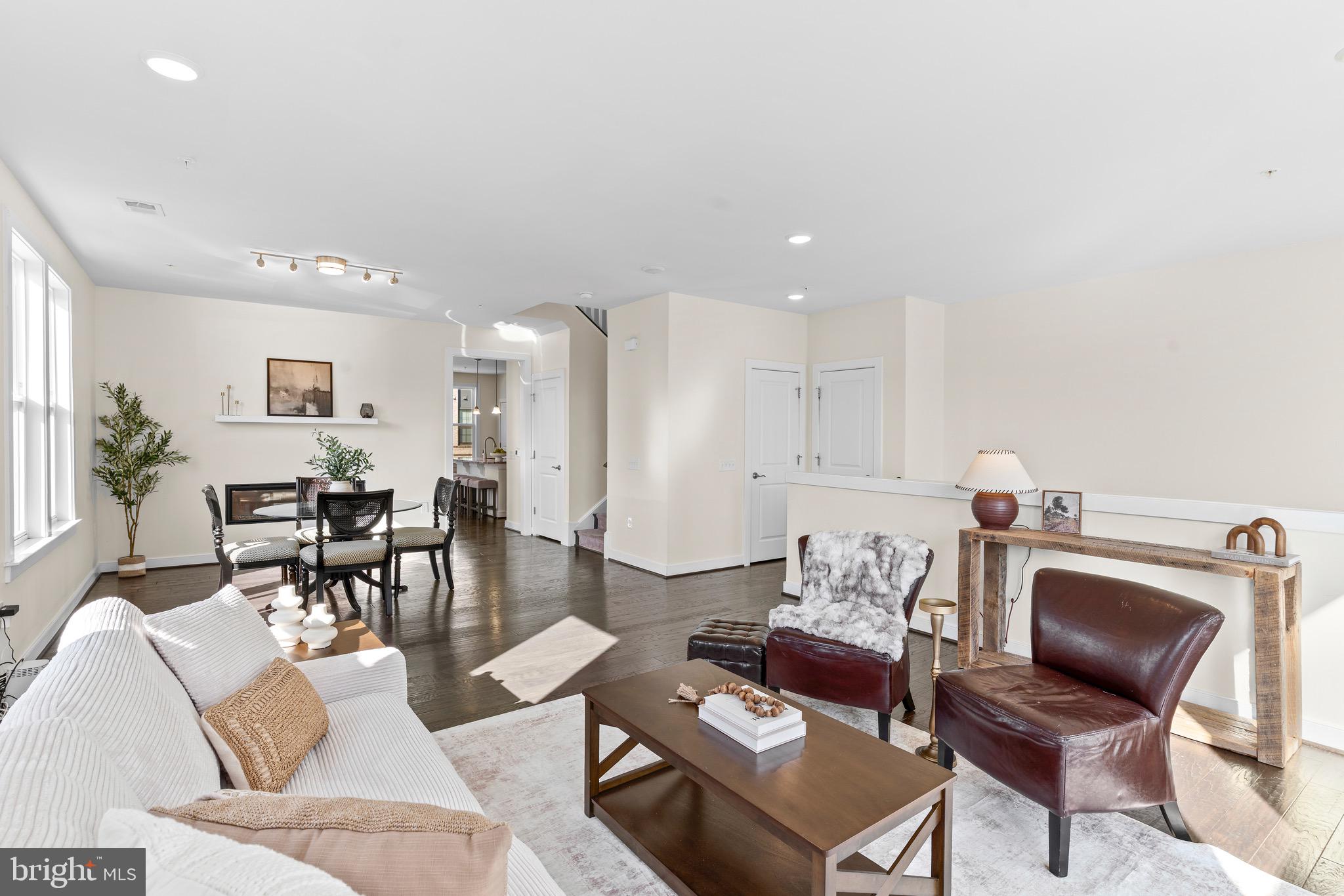 METROPARK AT ARROWBROOK - Residential