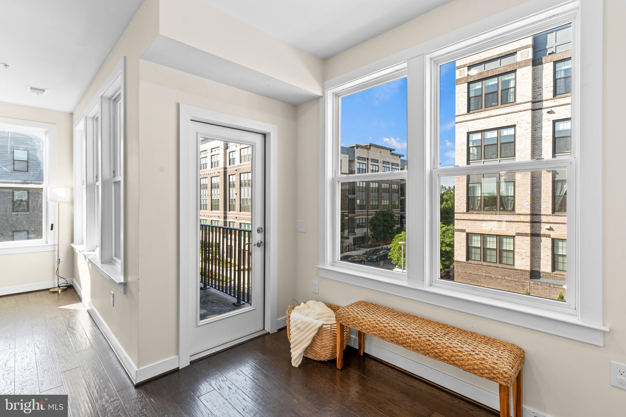 METROPARK AT ARROWBROOK - Residential