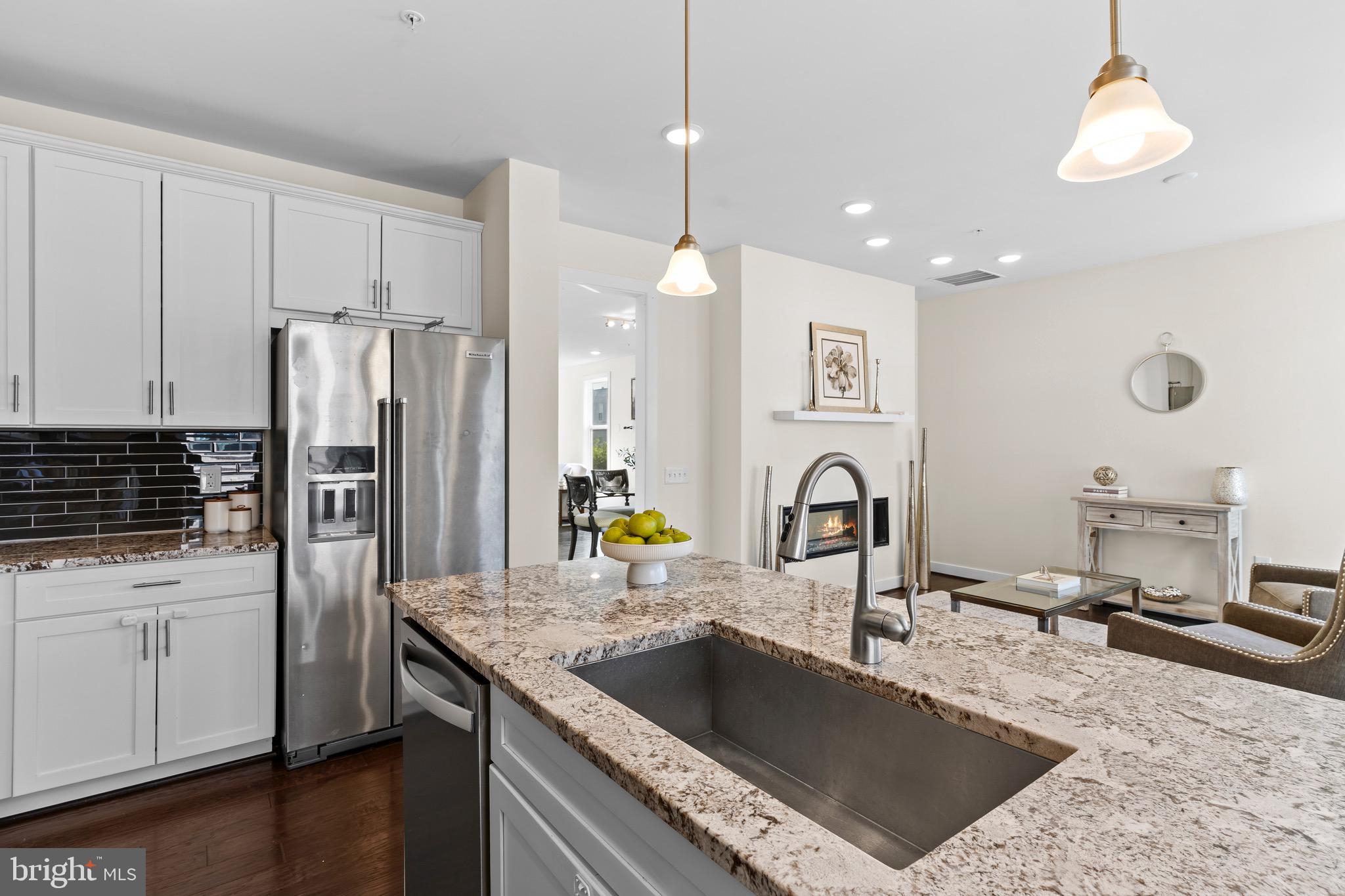 METROPARK AT ARROWBROOK - Residential