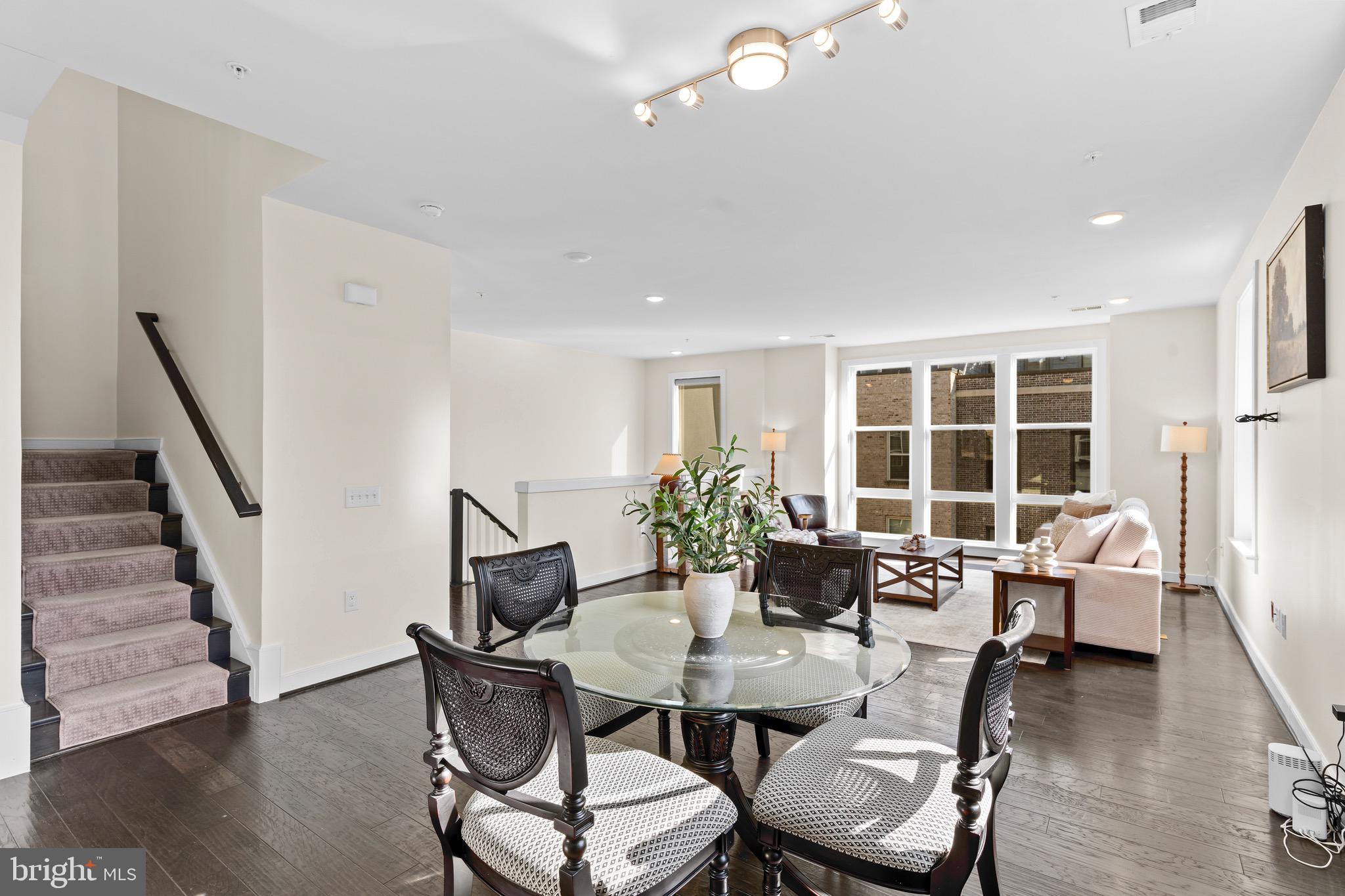 METROPARK AT ARROWBROOK - Residential