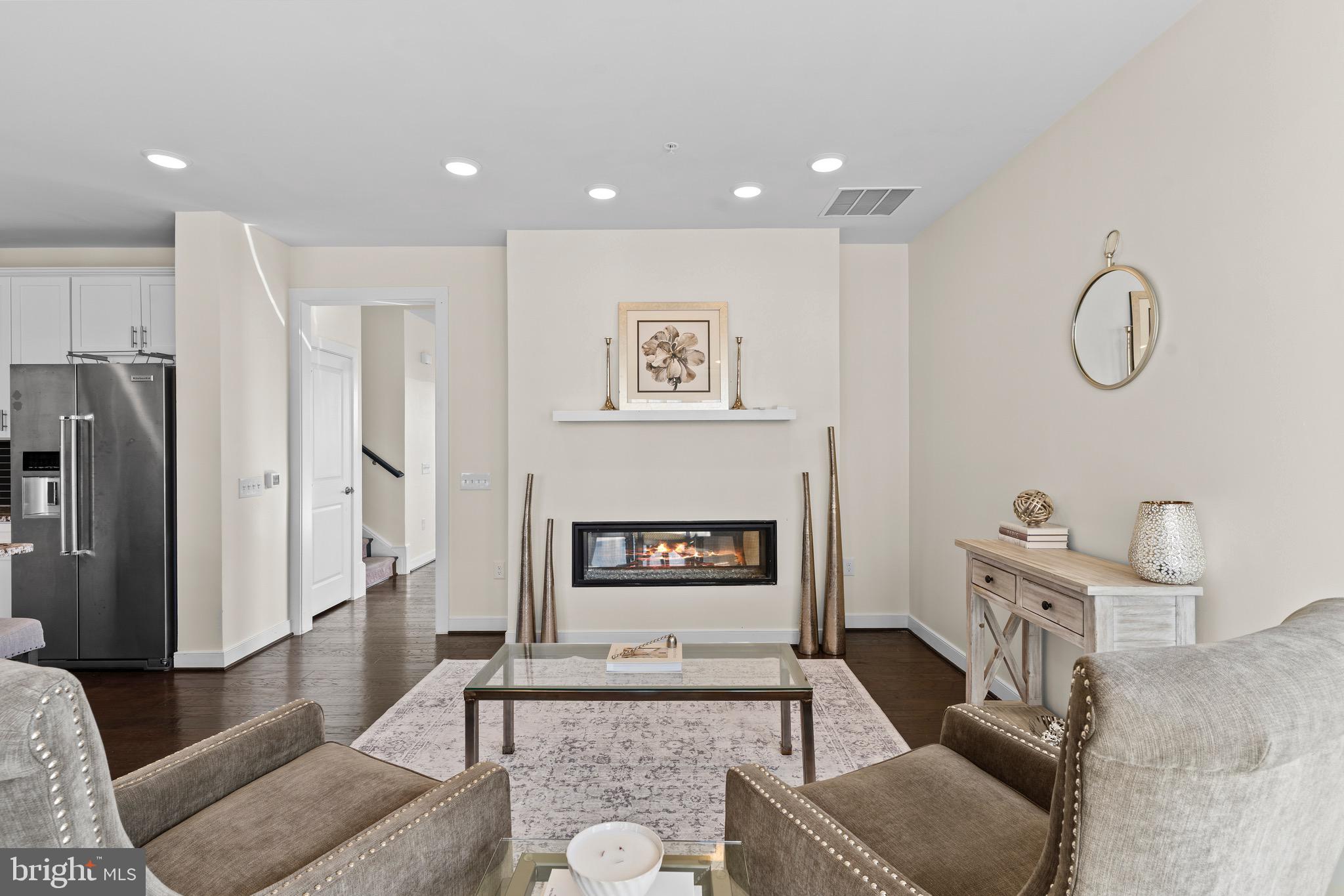 METROPARK AT ARROWBROOK - Residential