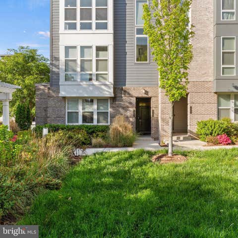 Townhouse For Sale - 13385 Launders Street #75<br/> HERNDON, VA 20171