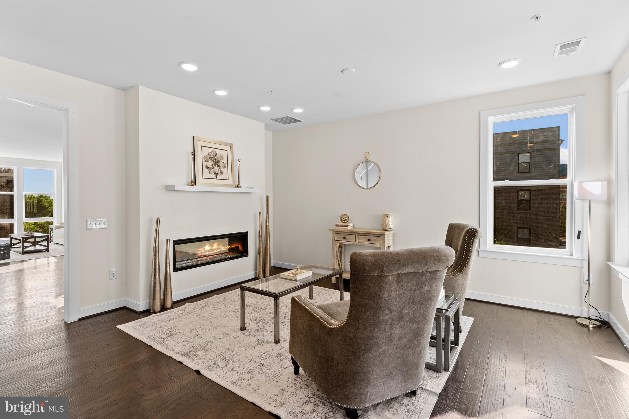 METROPARK AT ARROWBROOK - Residential