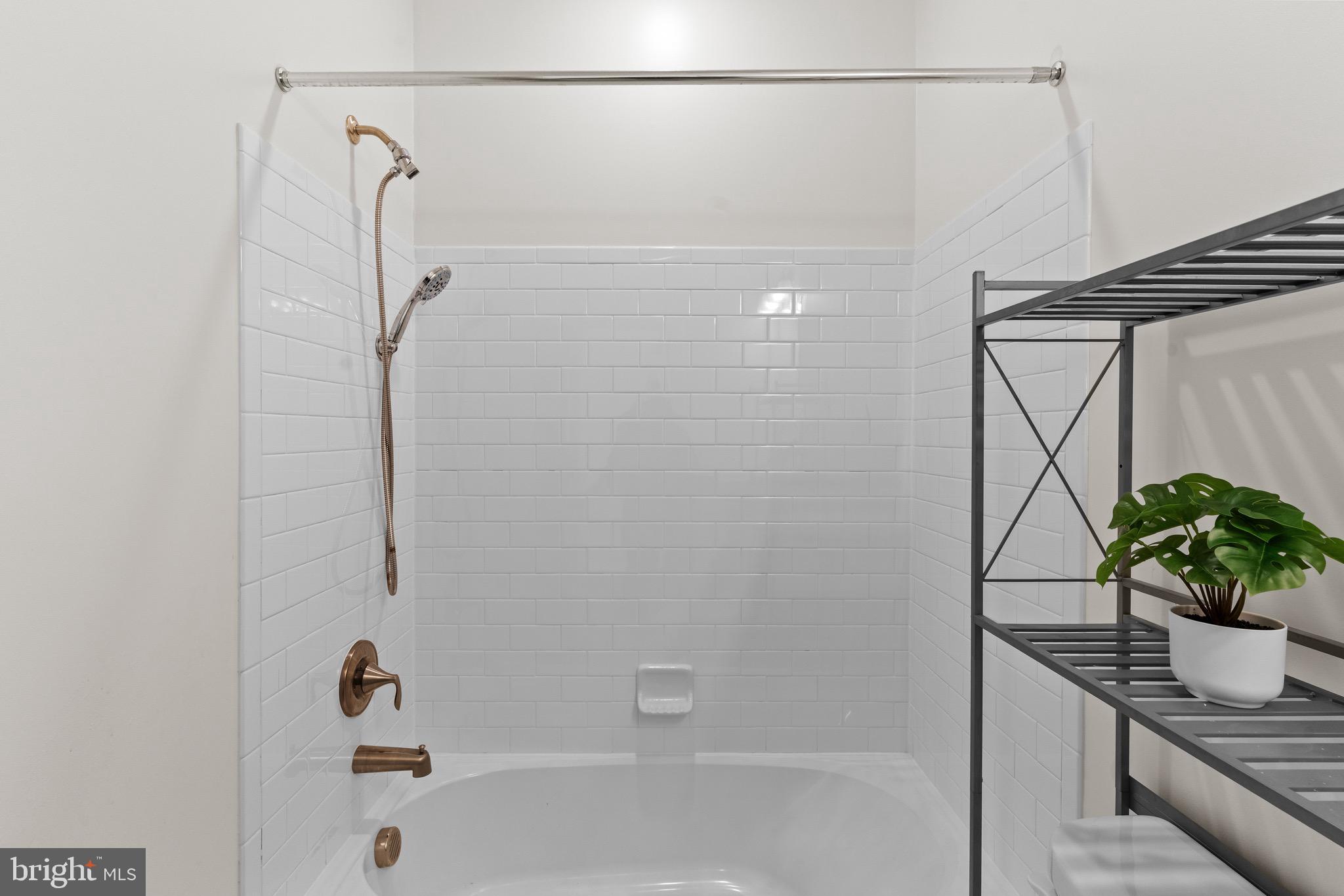 METROPARK AT ARROWBROOK - Residential