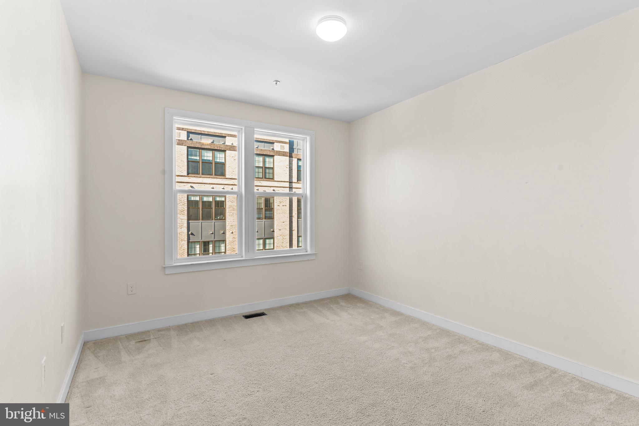 METROPARK AT ARROWBROOK - Residential