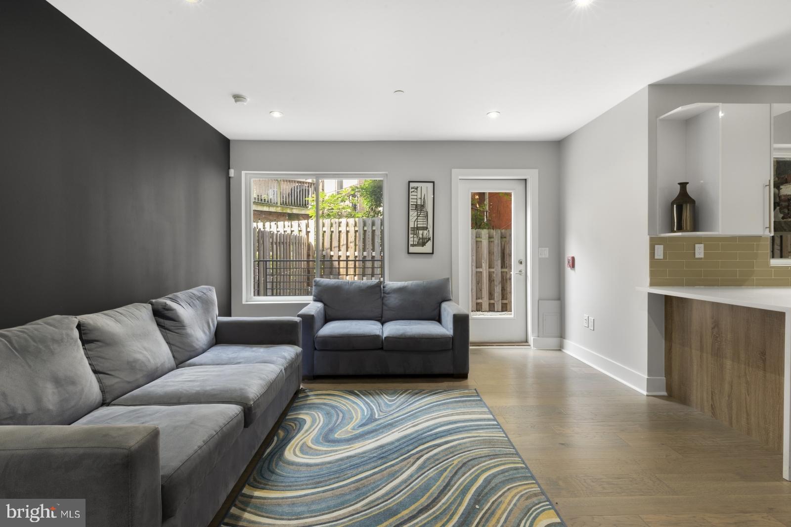 FAIRMOUNT - Residential Lease