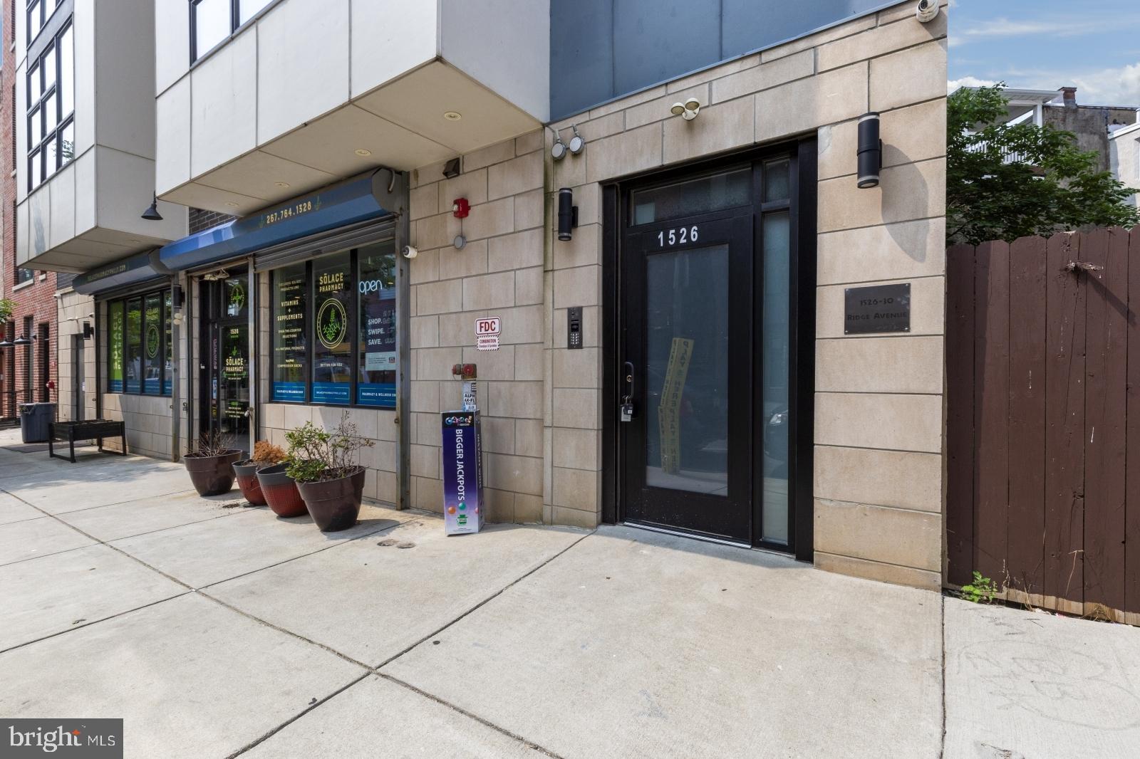 FAIRMOUNT - Residential Lease