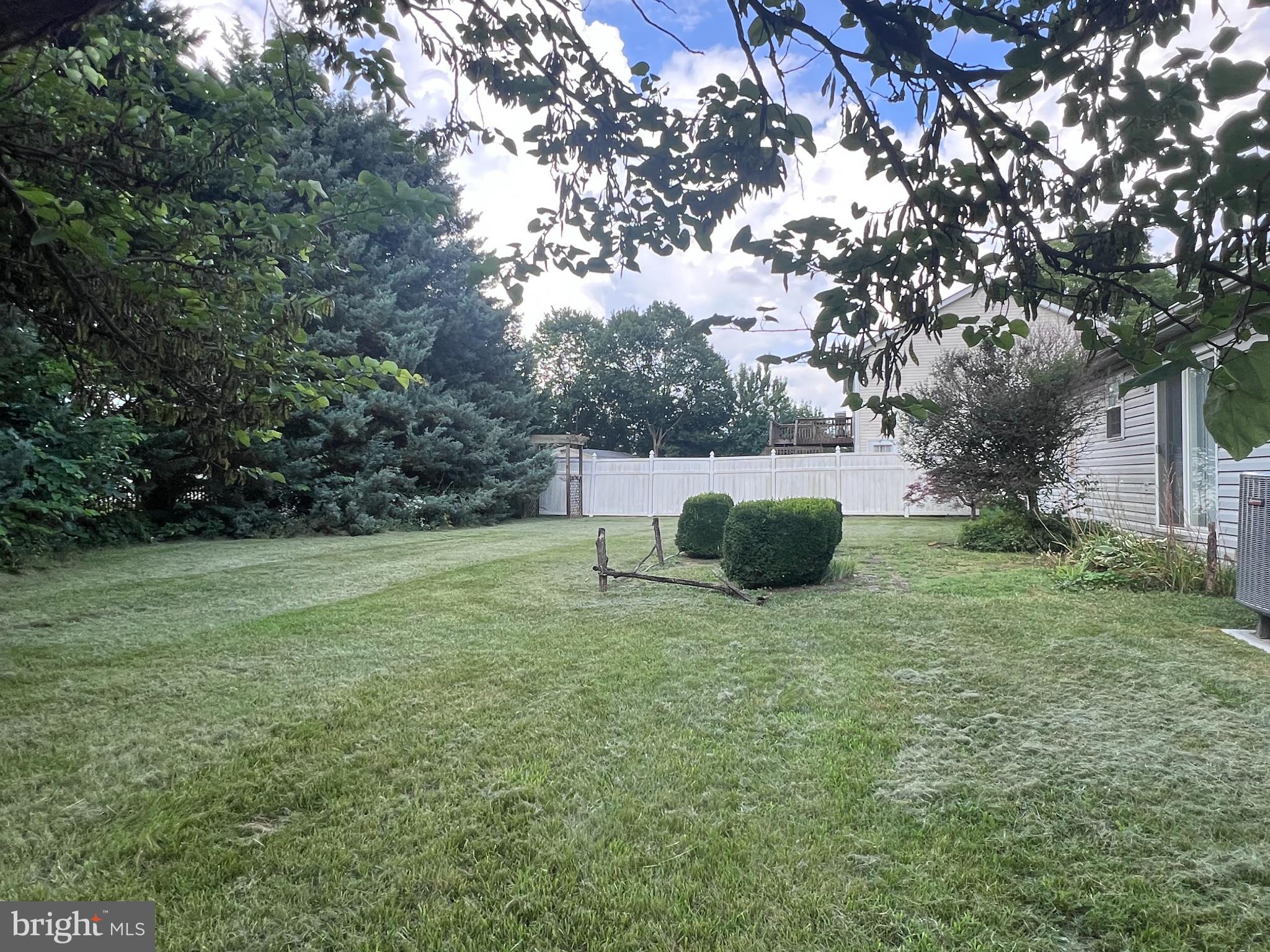 HILLVIEW - Residential Lease