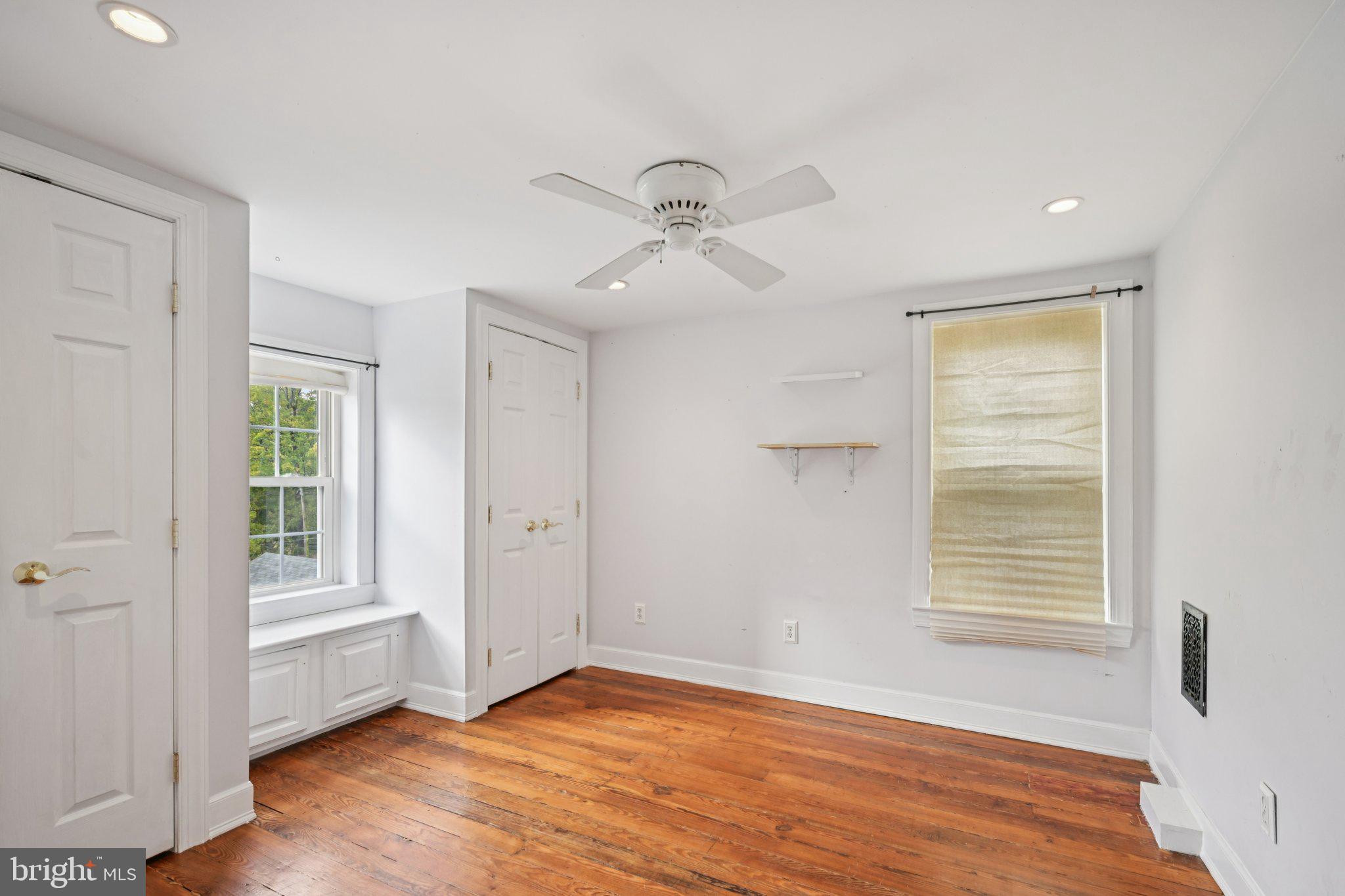 GLENSIDE - Residential