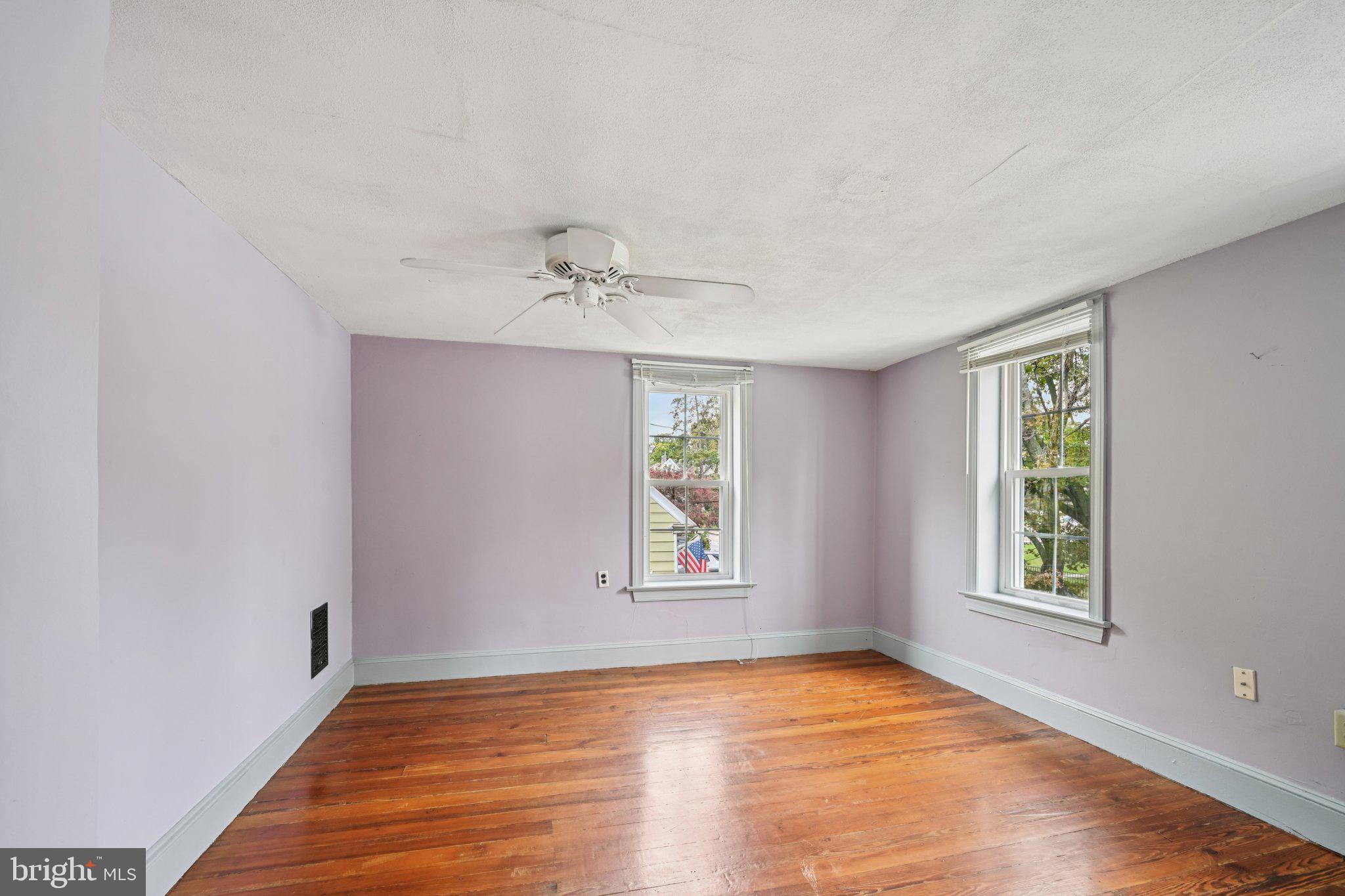 GLENSIDE - Residential