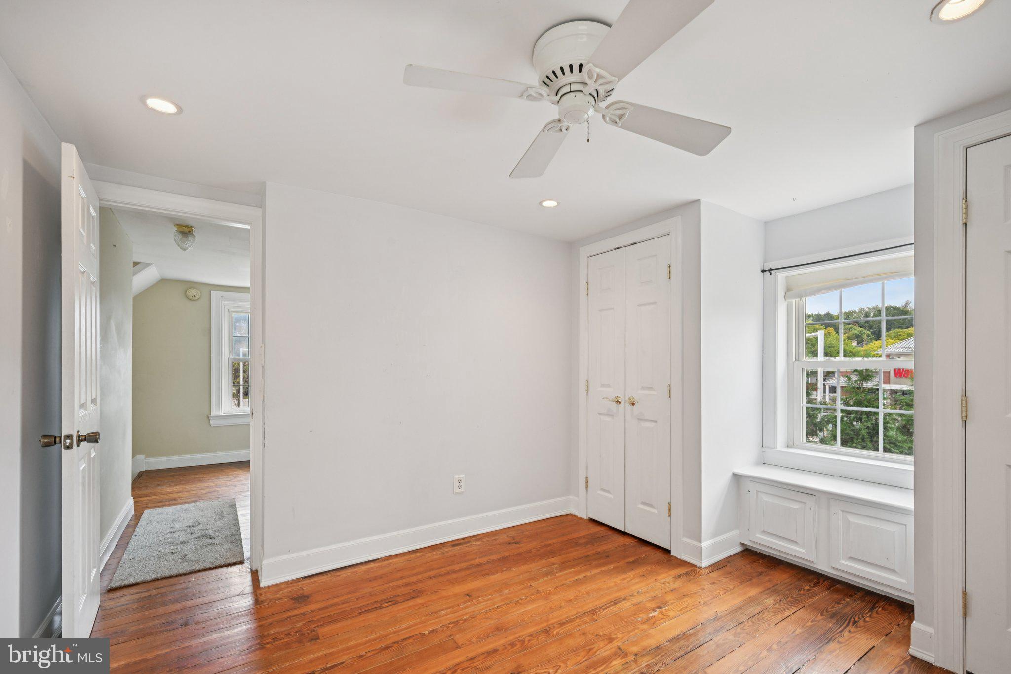 GLENSIDE - Residential