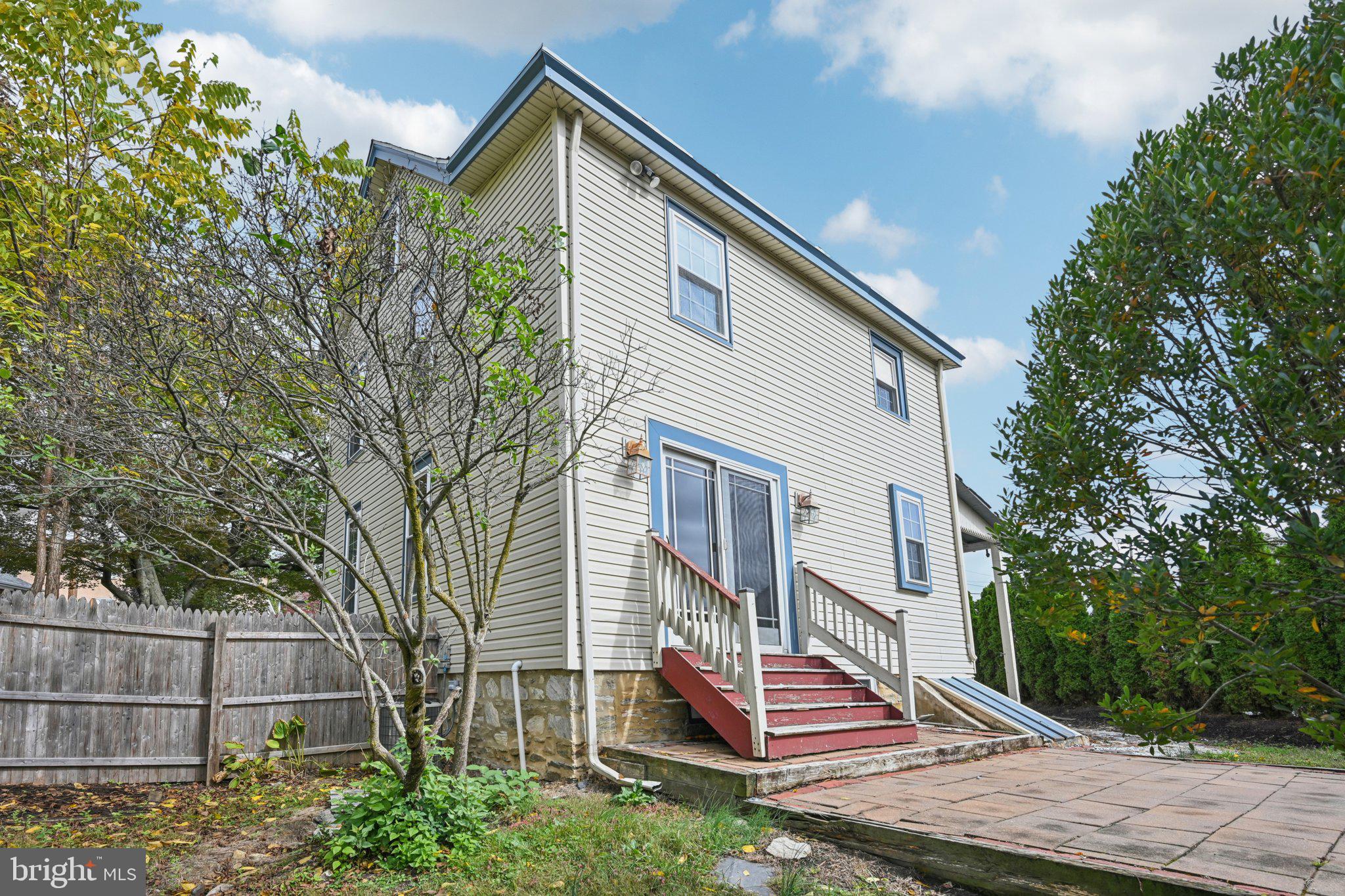 GLENSIDE - Residential