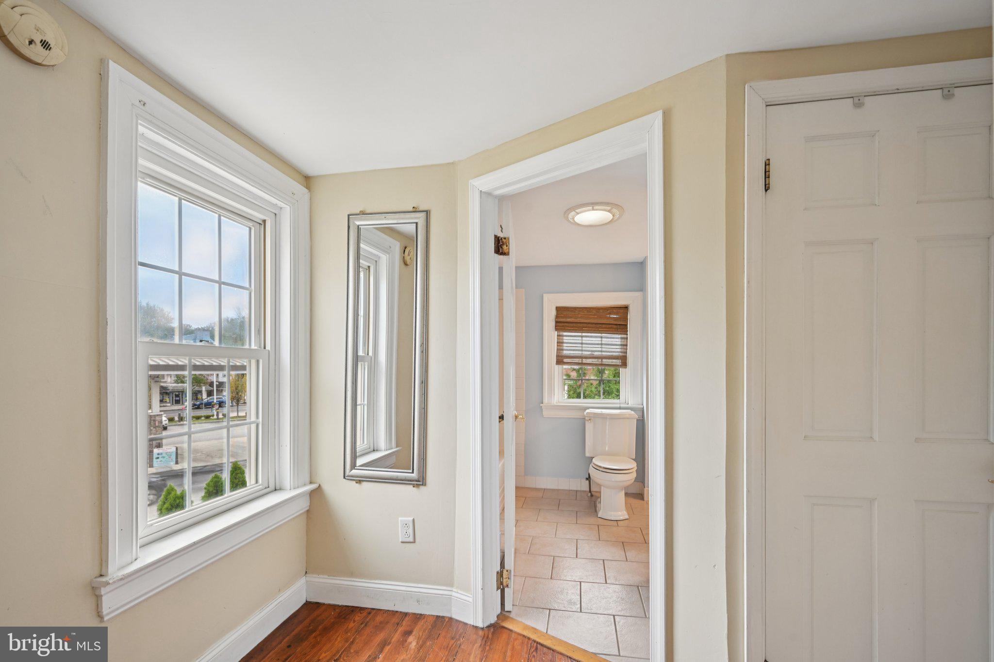 GLENSIDE - Residential