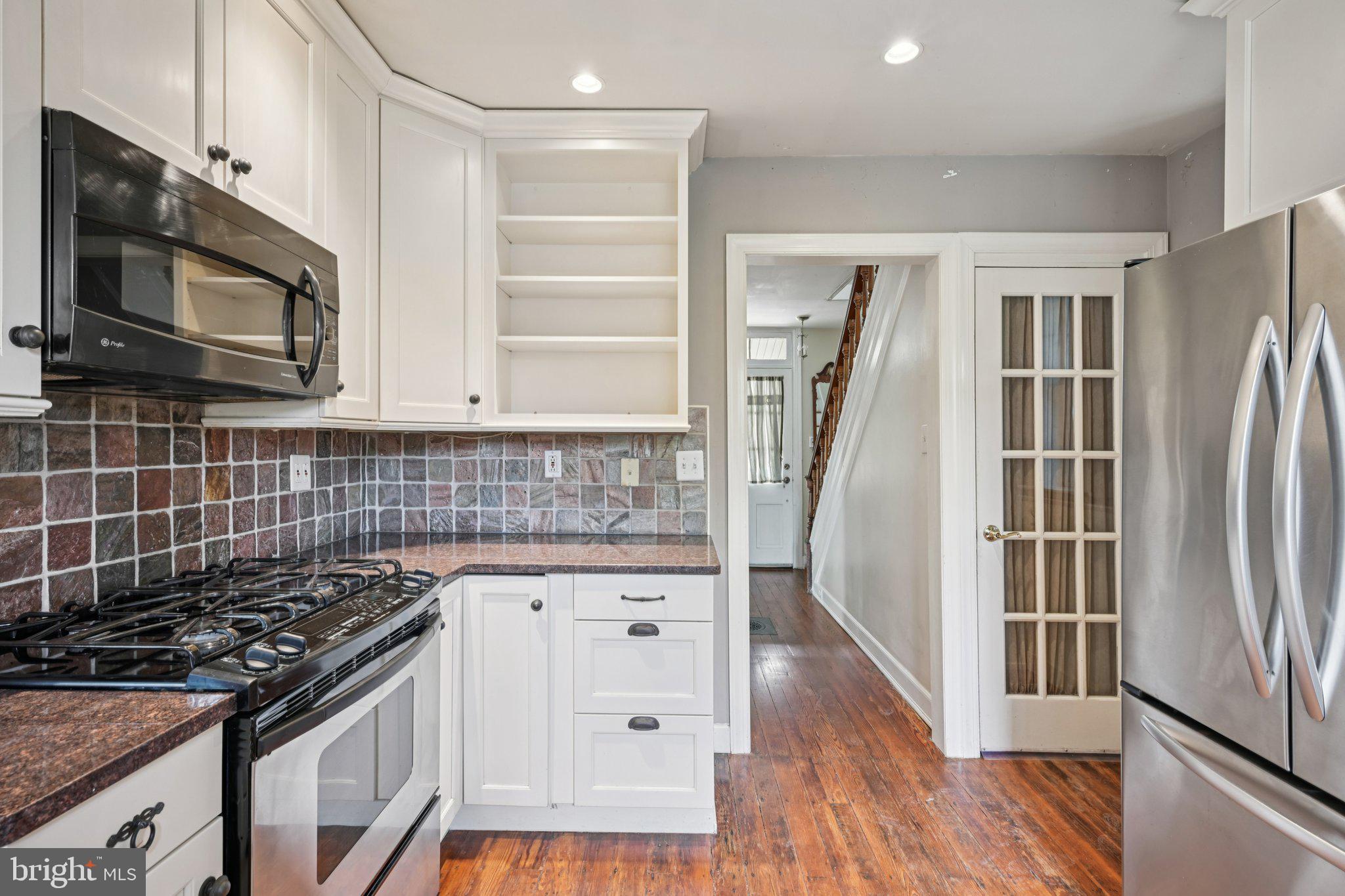 GLENSIDE - Residential