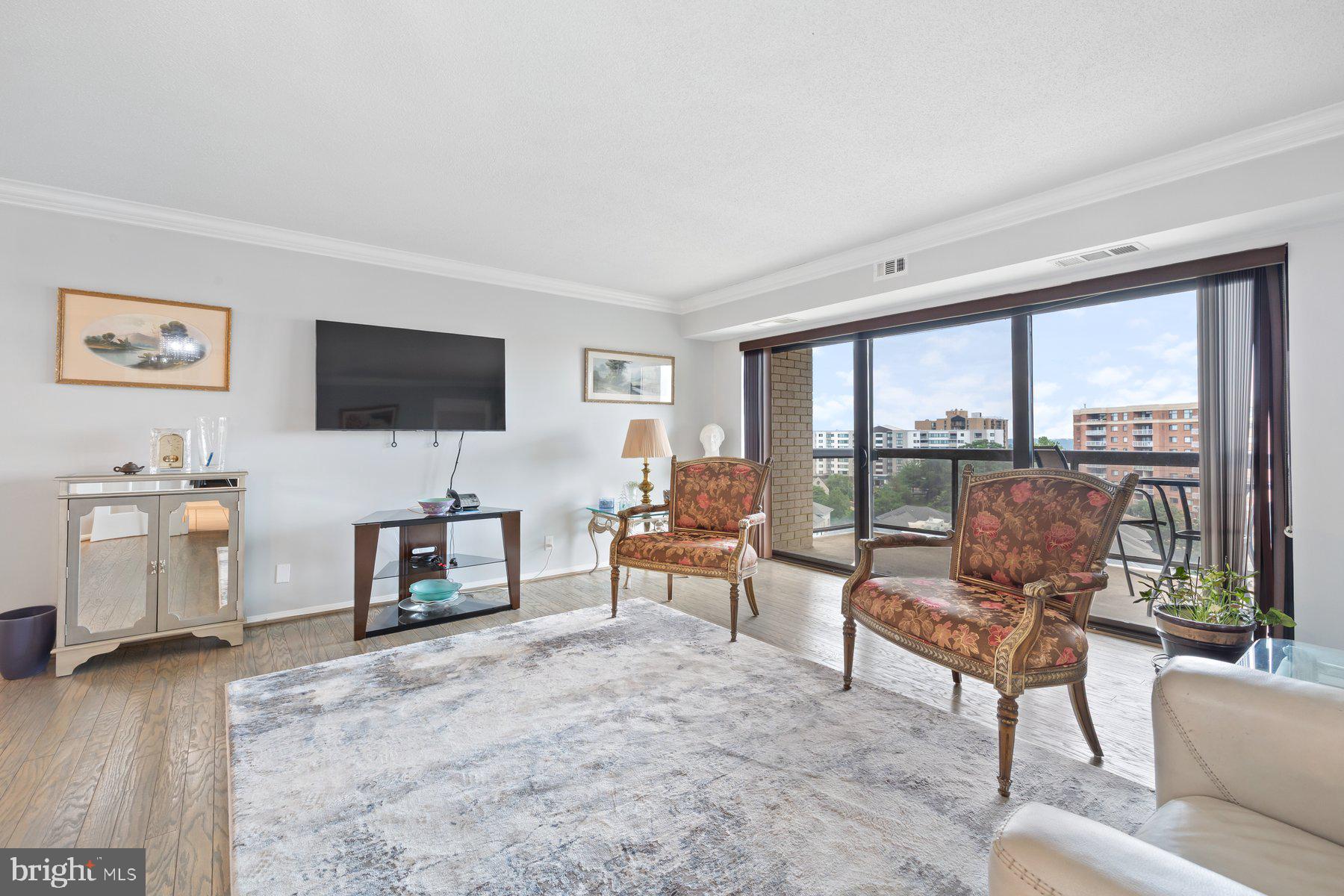 203 YOAKUM PARKWAY 1206
