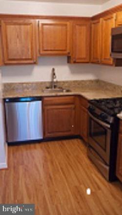 CARDINAL HOUSE - Residential Lease