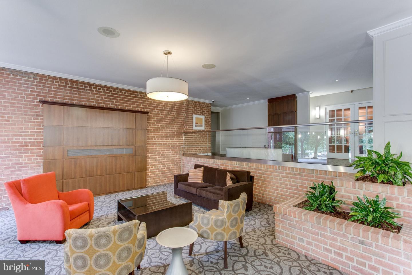 CARDINAL HOUSE - Residential Lease