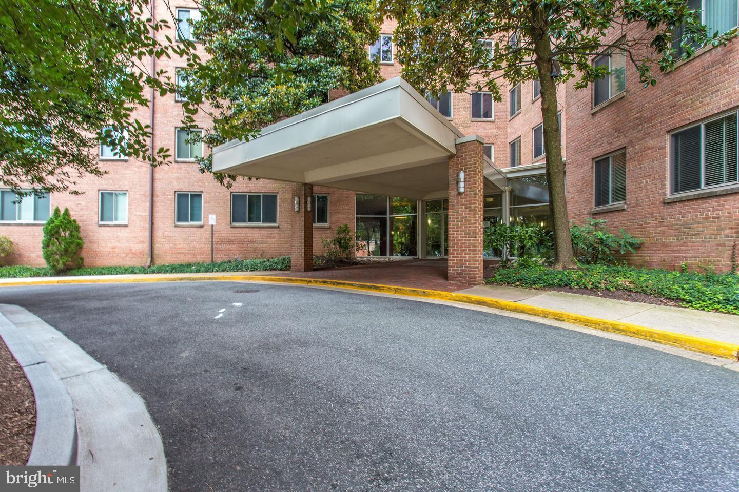 CARDINAL HOUSE - Residential Lease