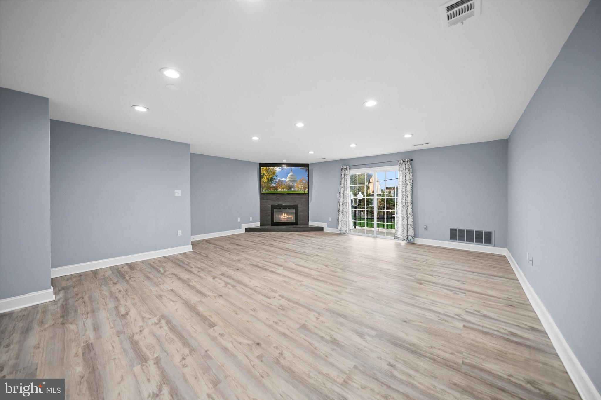 967 S ROLFE STREET S 2