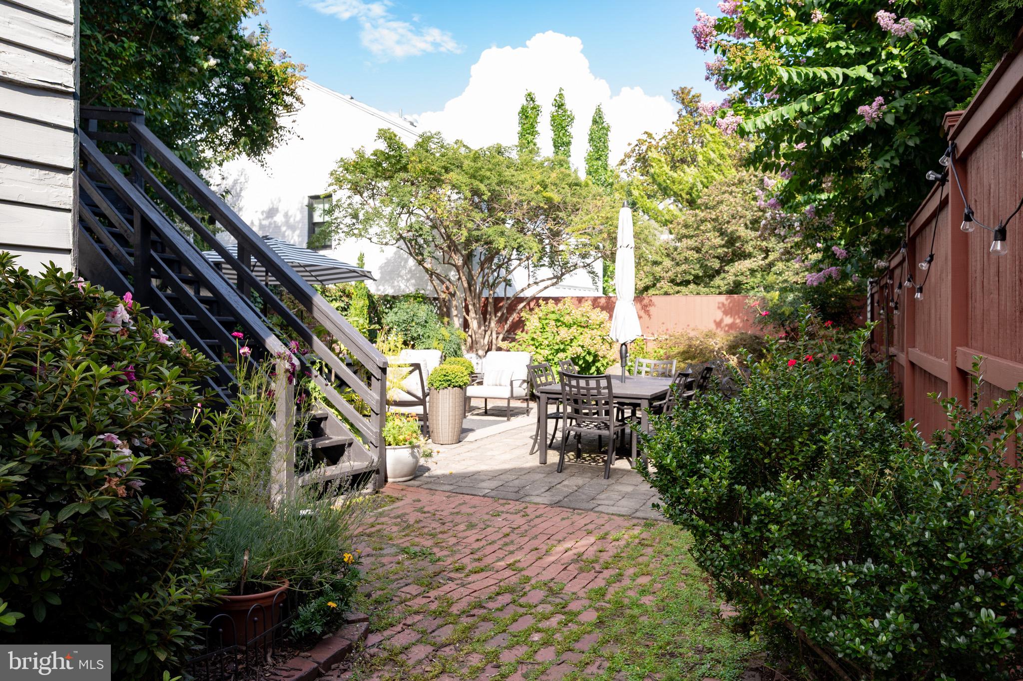 OLD TOWN ALEXANDRIA - Residential Lease