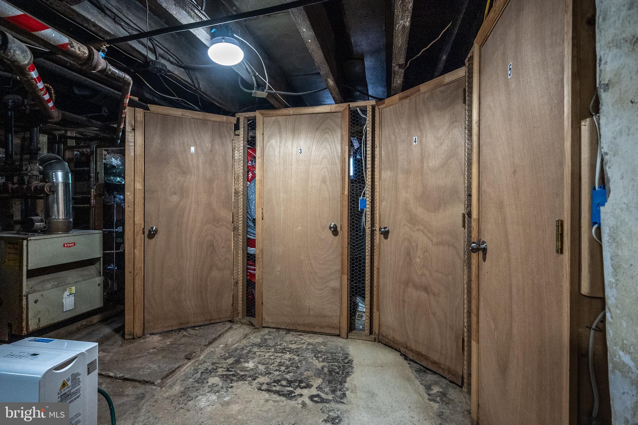 OLD TOWN ALEXANDRIA - Residential Lease