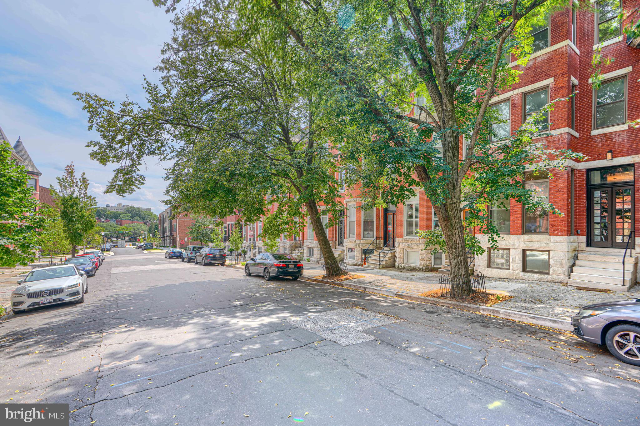 2118 BOLTON STREET