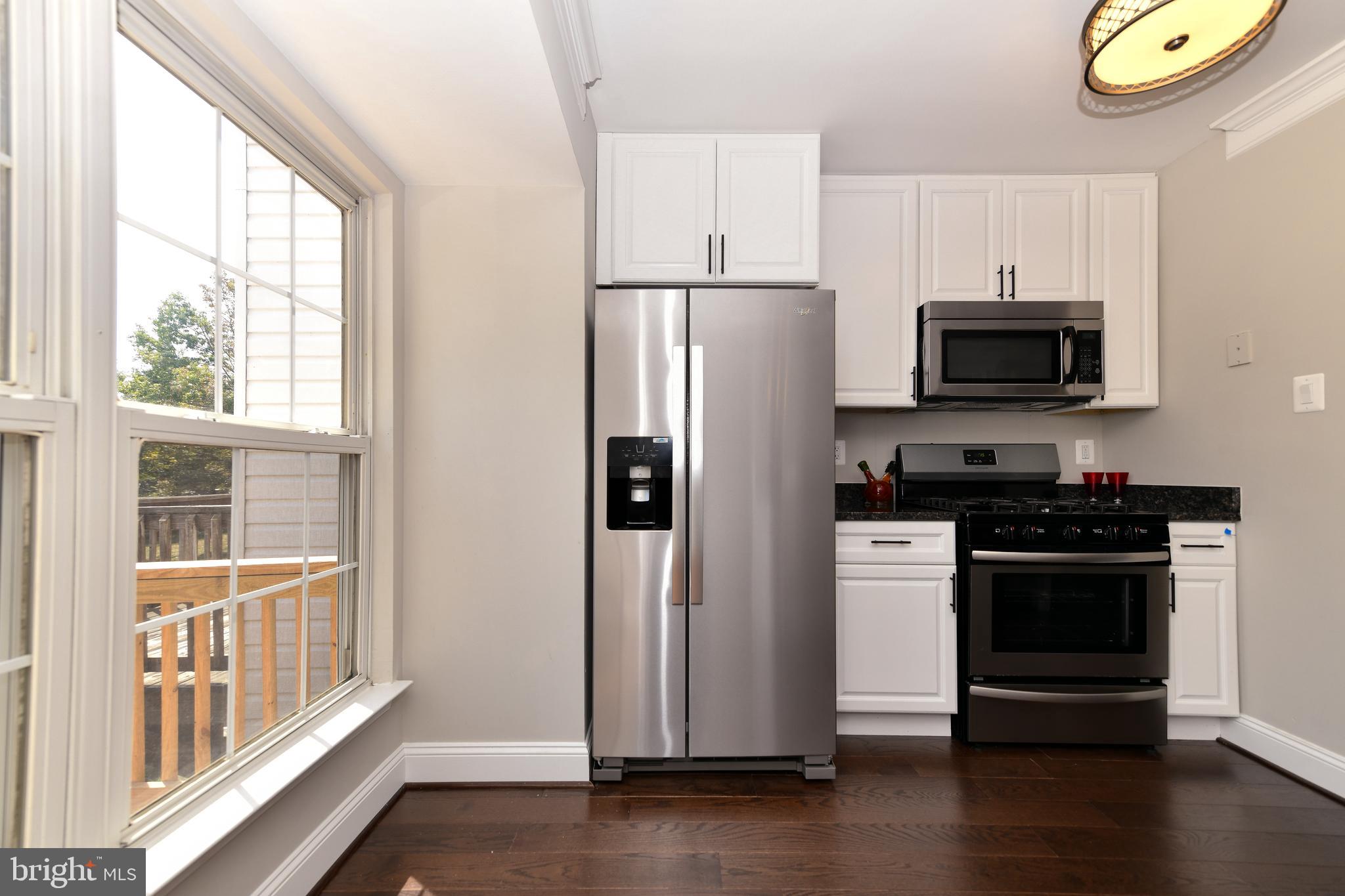 SUMMIT CREEK - Residential