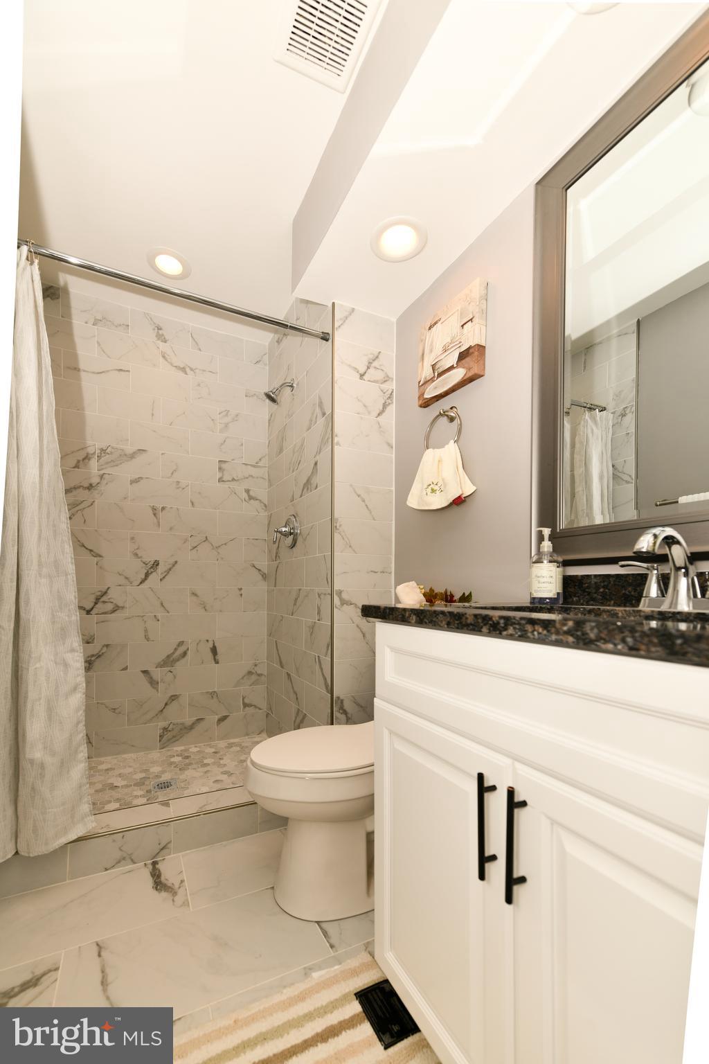 SUMMIT CREEK - Residential